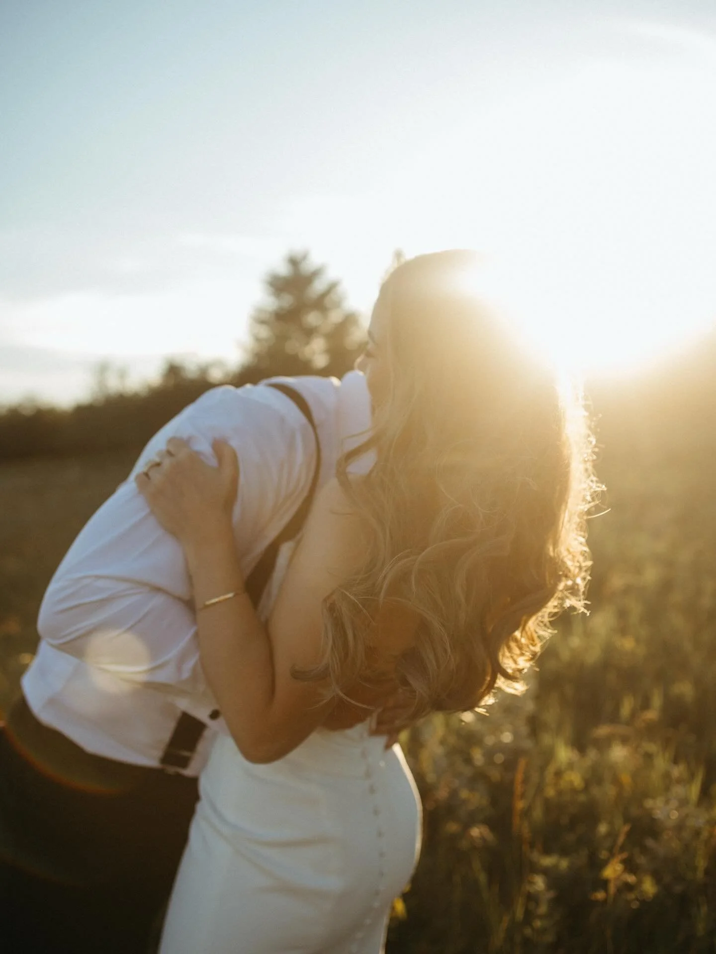 Thankful. 3 months married 🤍

Hair: @hairbyamandarae 
Makeup: @amycampbellmakeup 
Spray tan: @janesspa
Florals: @emilee_n6
Venue: @rbgcweddingvenue
Dress: @nwldresses @mikaellabridal
Photography: @daneroyphoto