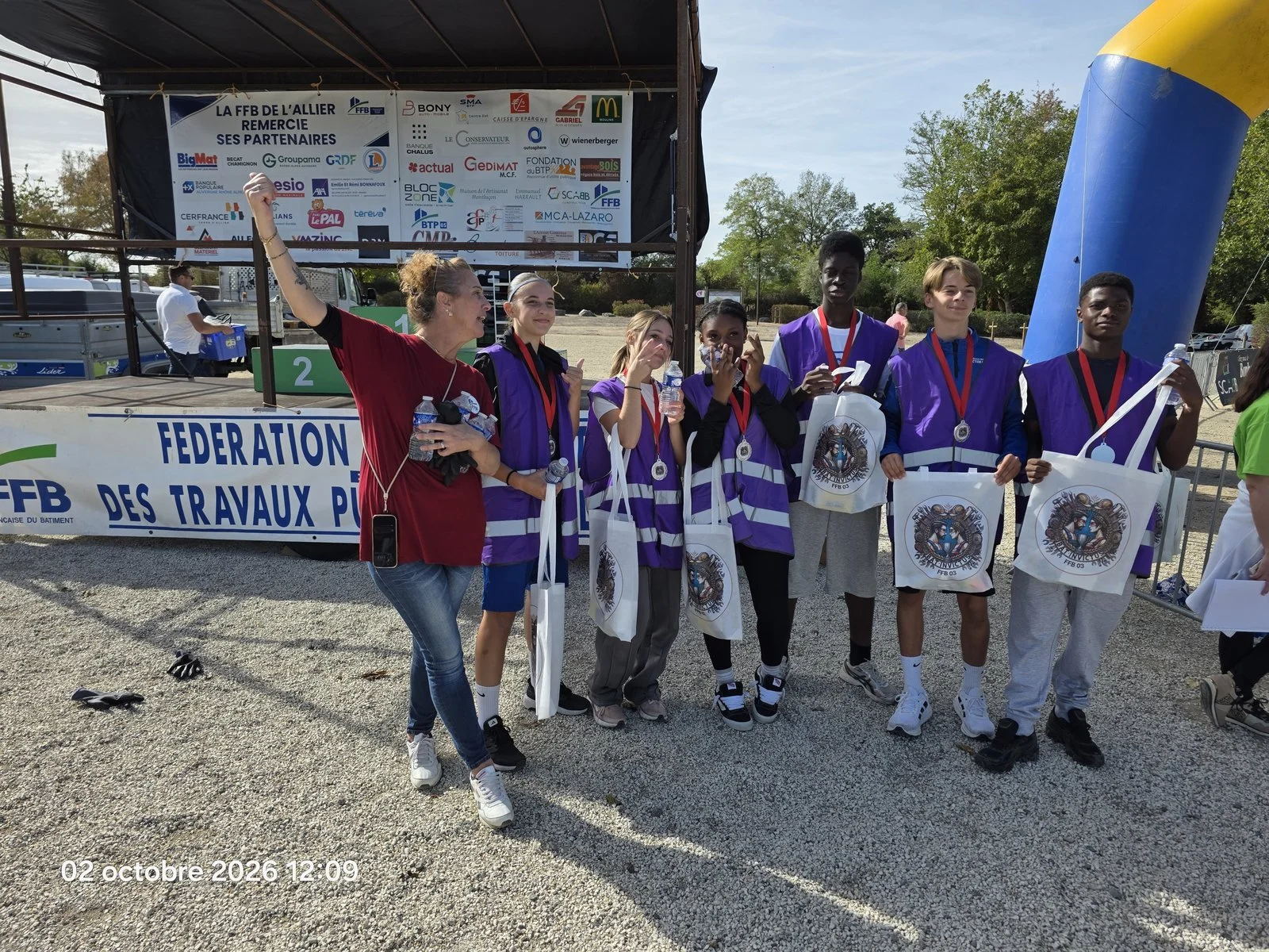 batinvictus-yzeure-2026-equipe-violette-medailles.jpg