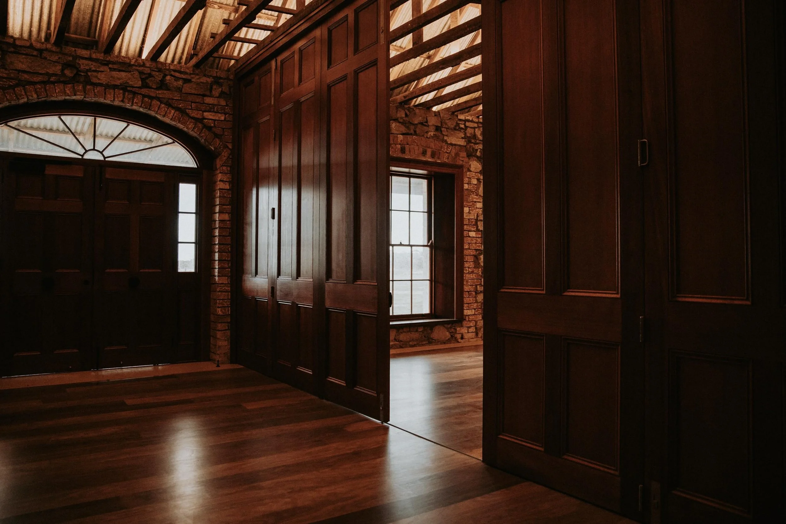 One of the things we love most about being a dry hire venue?

No two events at Glencoe will look the same.

From intimate long lunches to weddings and relaxed gatherings - every celebration brings its own personality to the space.