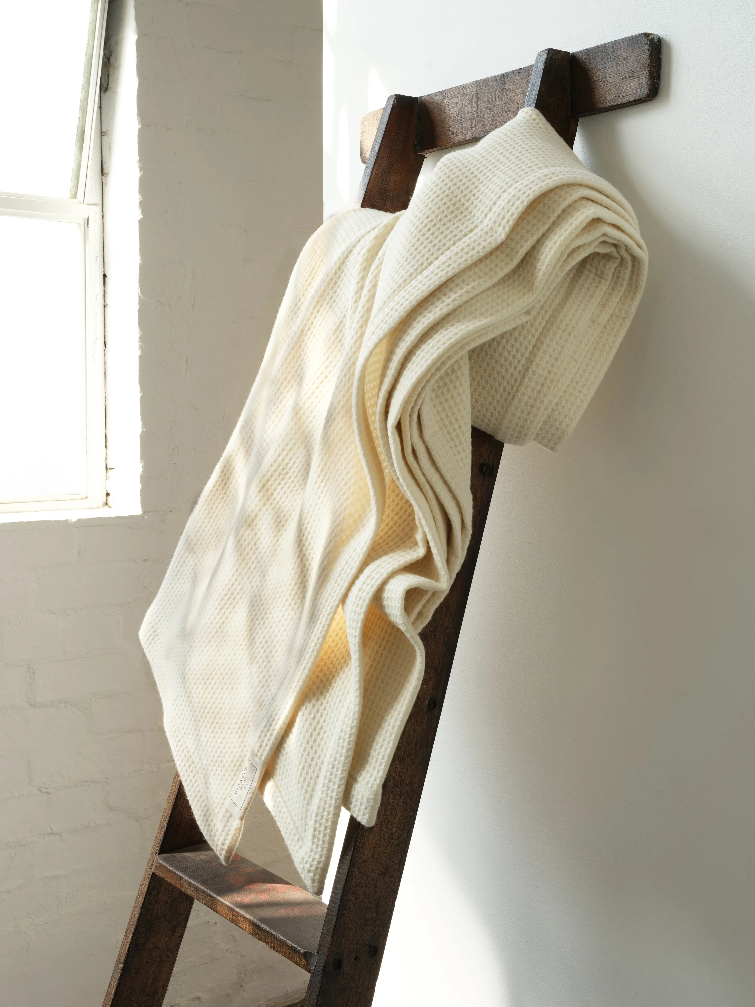 Bare Hill Bed Blanket L