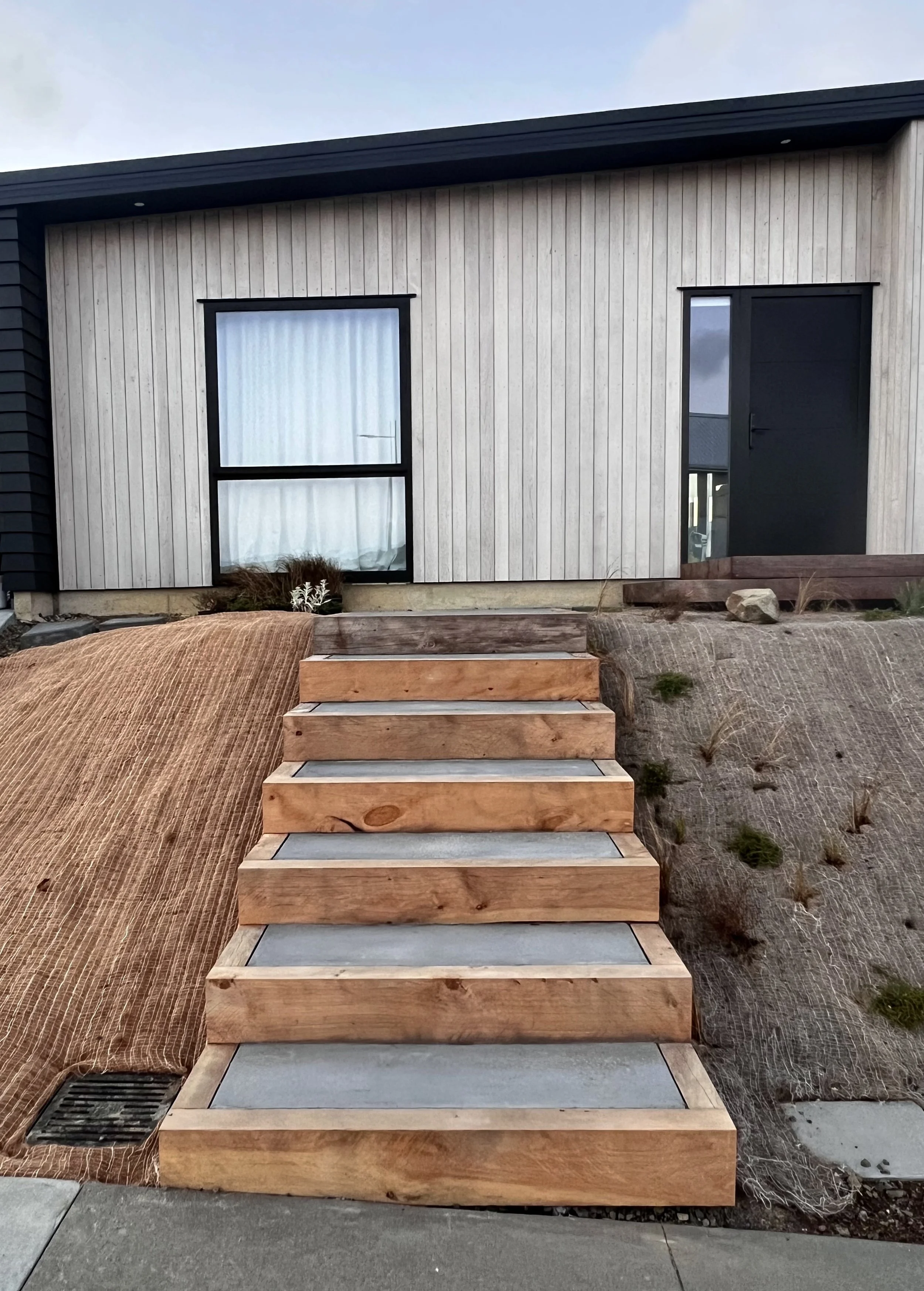 Stoddart Construction, Auckland-region Coastal Sleeper Steps