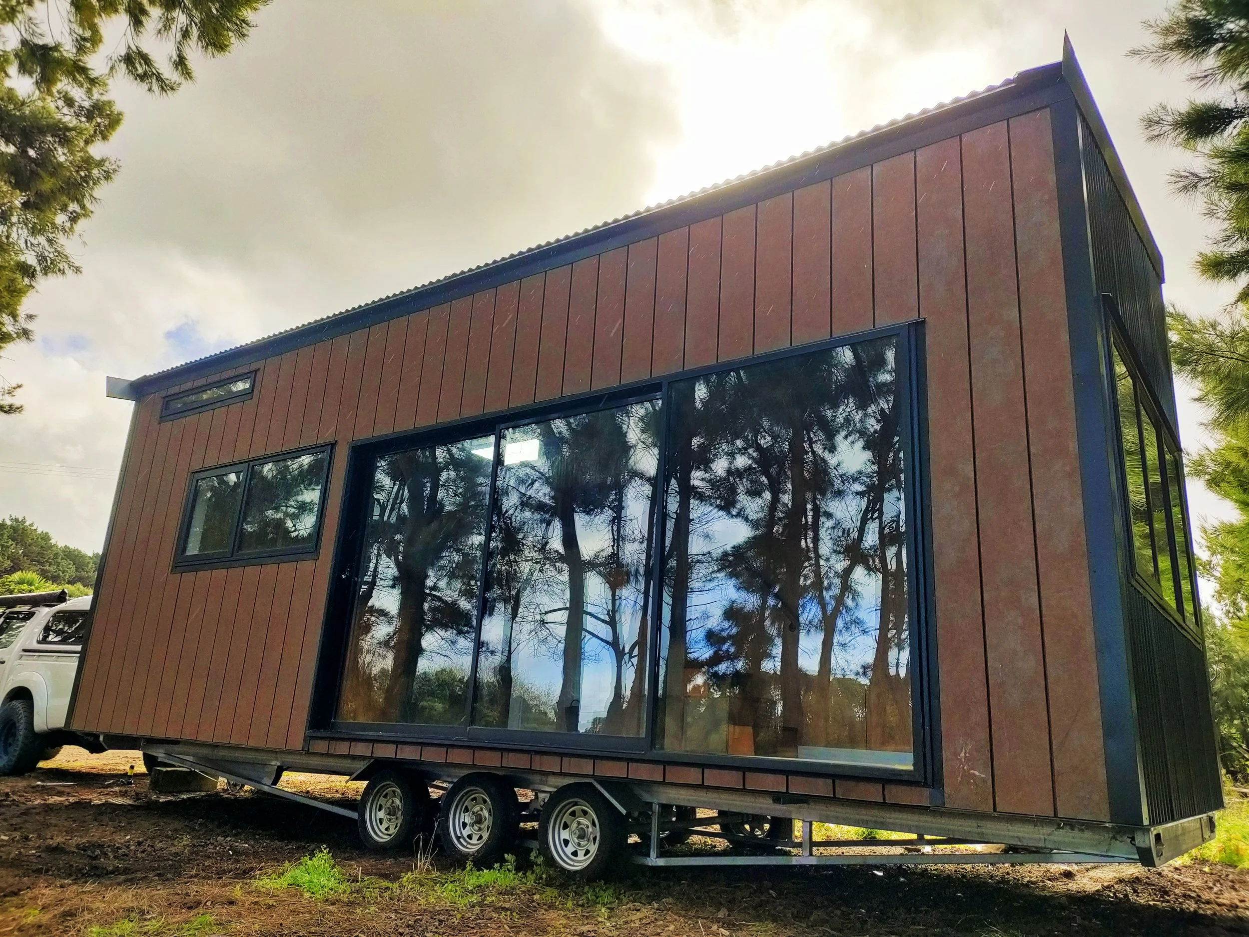 Transportable minor dwelling