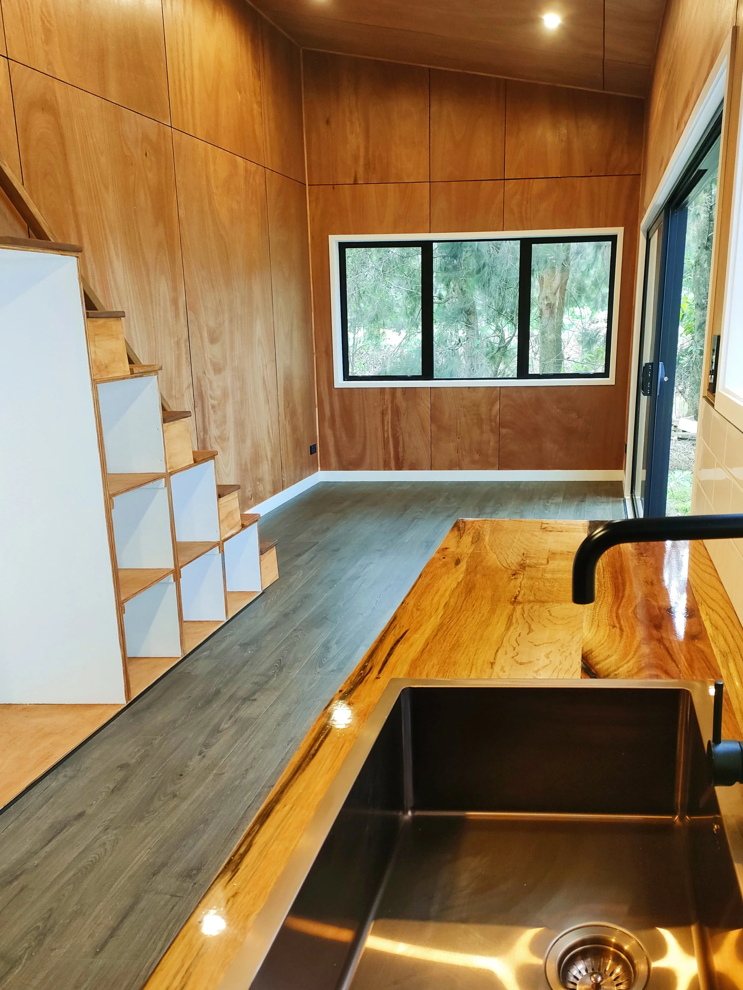 Minor dwelling with custom carpentry