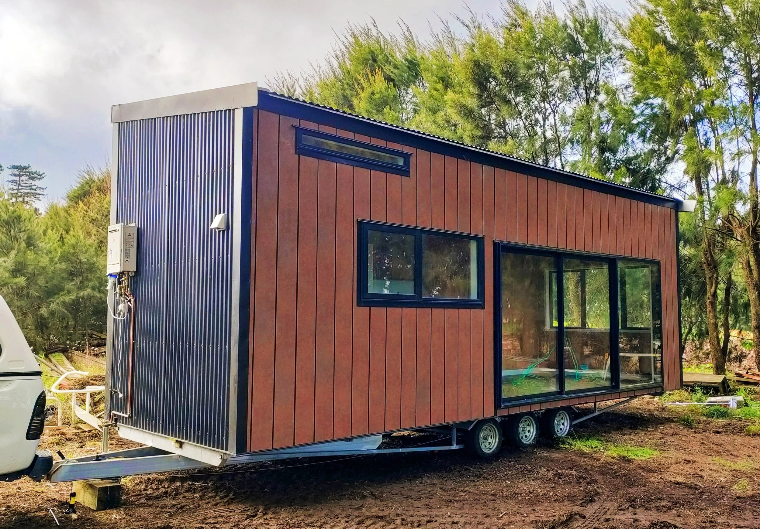 Transportable minor dwelling