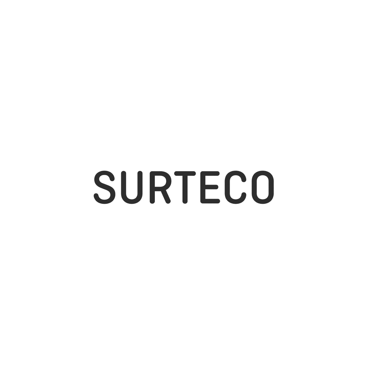 SURTECO Schriftzug in schwarzer Schrift auf weißem Hintergrund
