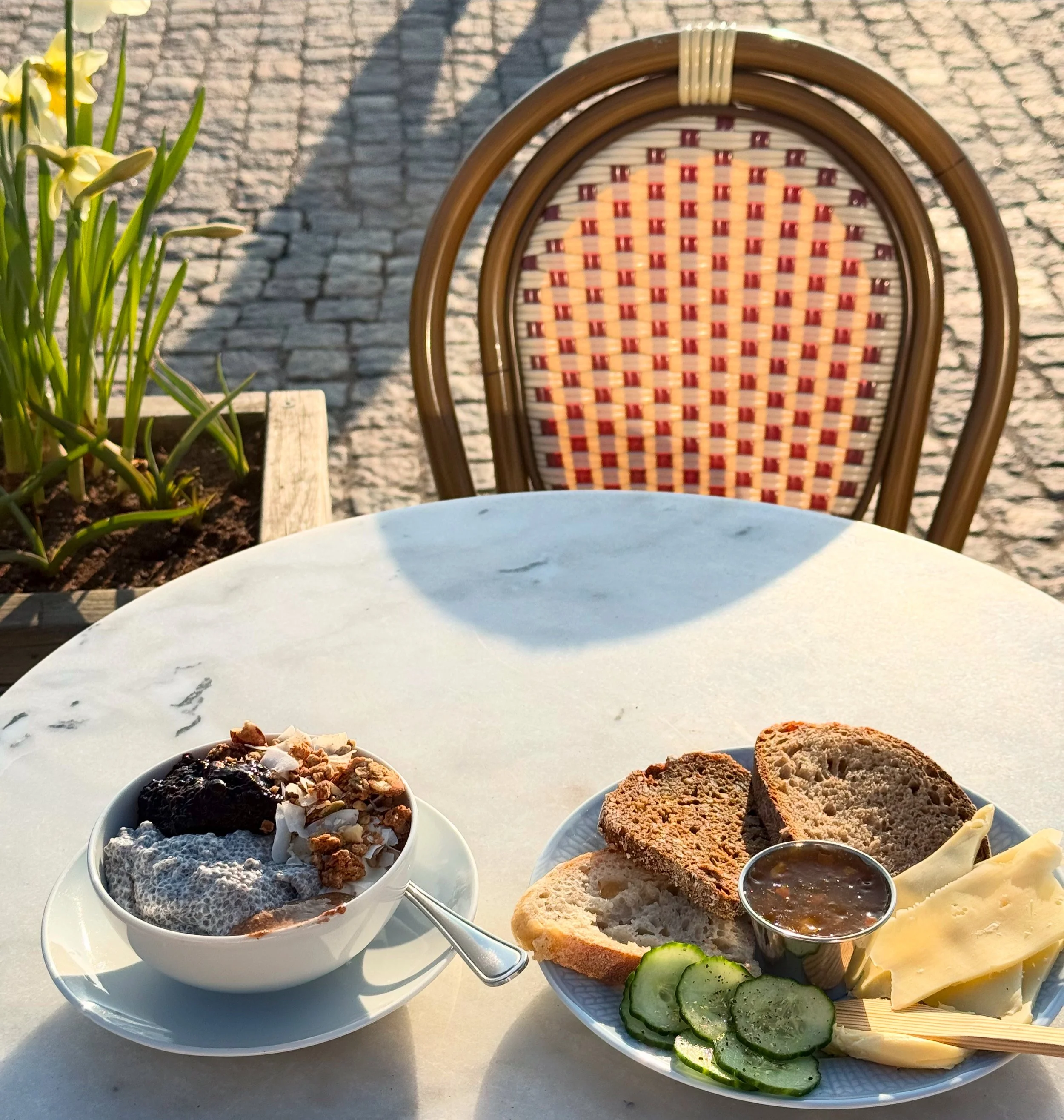 galleri cafe toast o chia.JPG