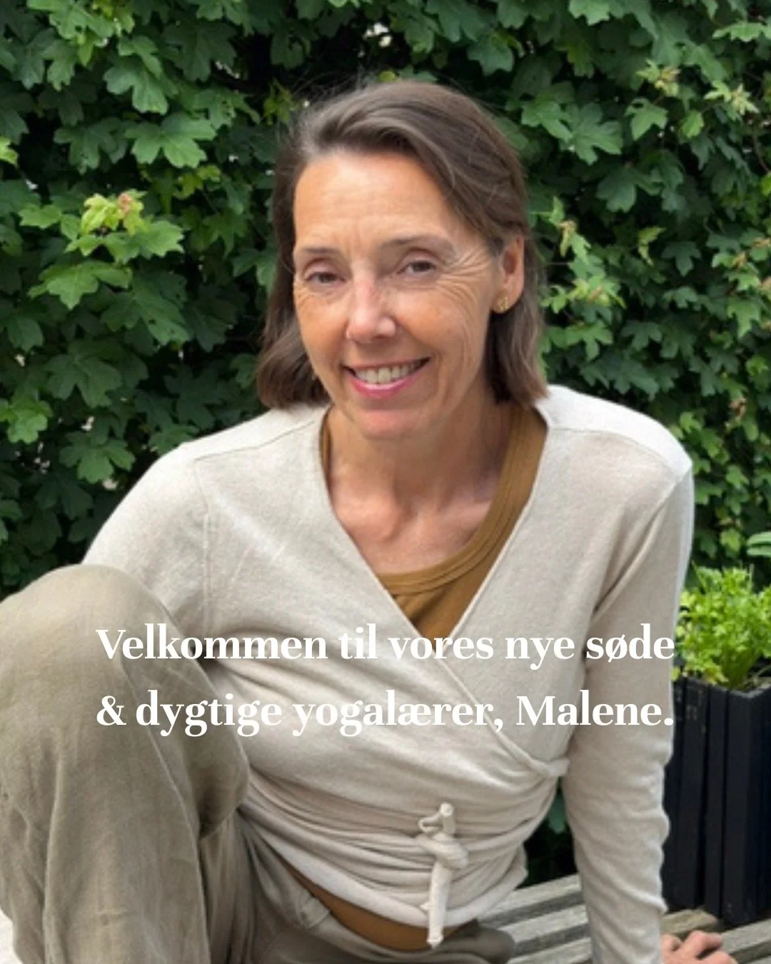 Velkommen til vores nye underviser, Malene 🤍

✨ L&oslash;rdags hold p&aring; planen ✨

Malene er en dygtig og erfaring yogal&aelig;rer s&aelig;rligt inden for Hatha, Flow og Yin Yoga ✨

Efter sommeren vil Malene k&oslash;re et afstressende Yin Yoga 