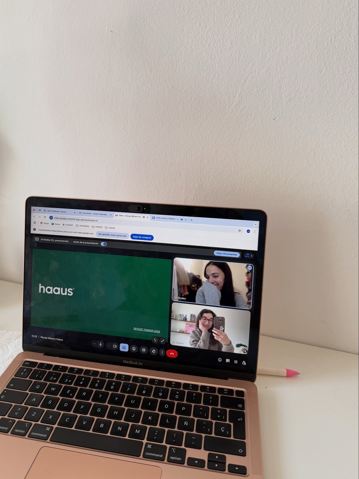 un peque&ntilde;o resumen de febrero y lo que llevamos de marzo. Si algo define estas semanas son &ldquo;las primeras veces&rdquo;. Han sido d&iacute;as muy emocionantes: nuevos clientes, nuevos planes, nuevas reuniones, primera vez que se crea un gr