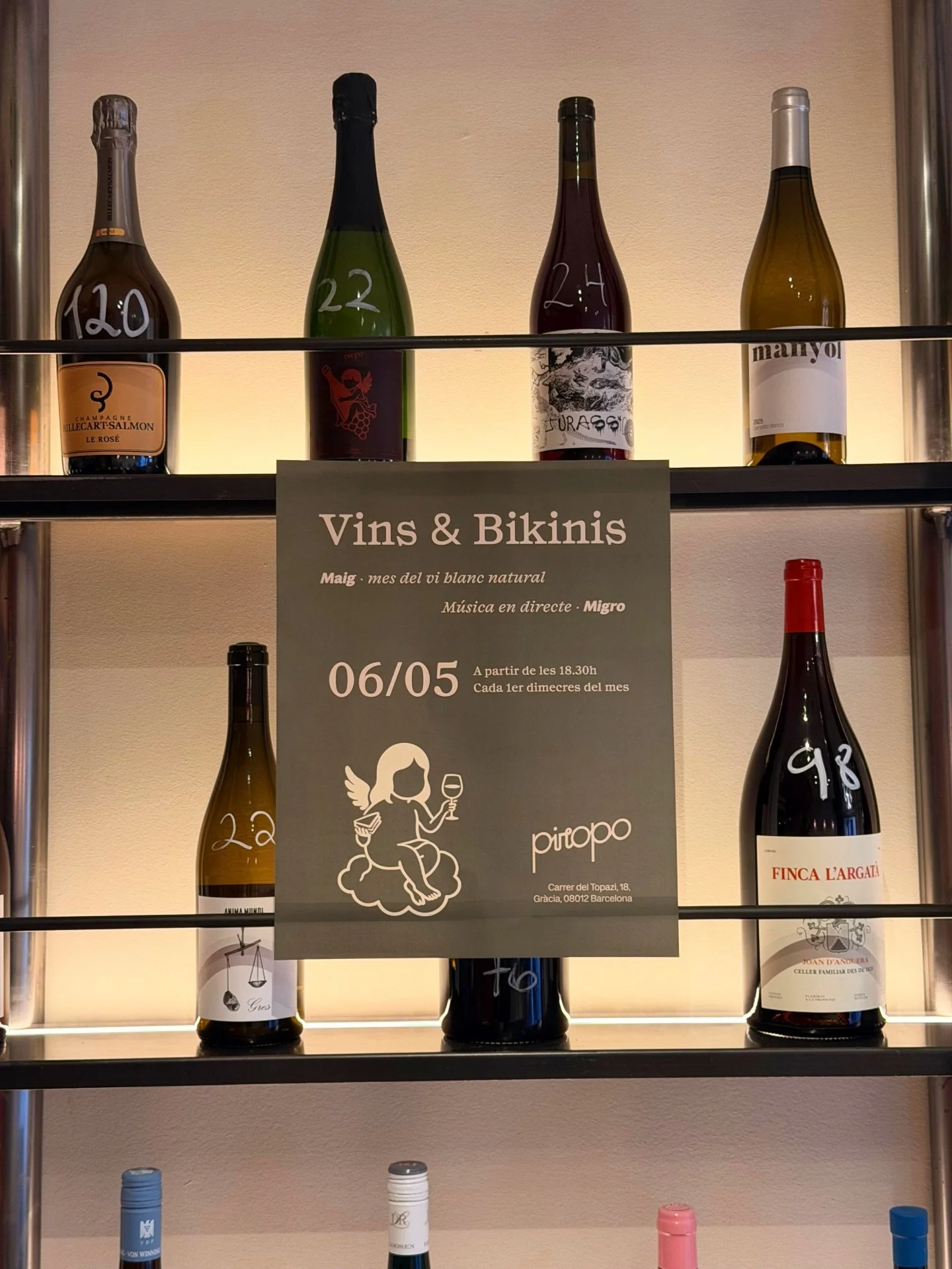 Torna Vins i Bikinis. Tercera edici&oacute; i cada cop millor.

Aquest dimecres que ve, des de les 18:30h, Piropo es converteix en el lloc on vols ser:

🍷 2x1 en vins blancs naturals seleccionats
🥪 bikinis guarros, &uacute;nics i fora de cat&agrave