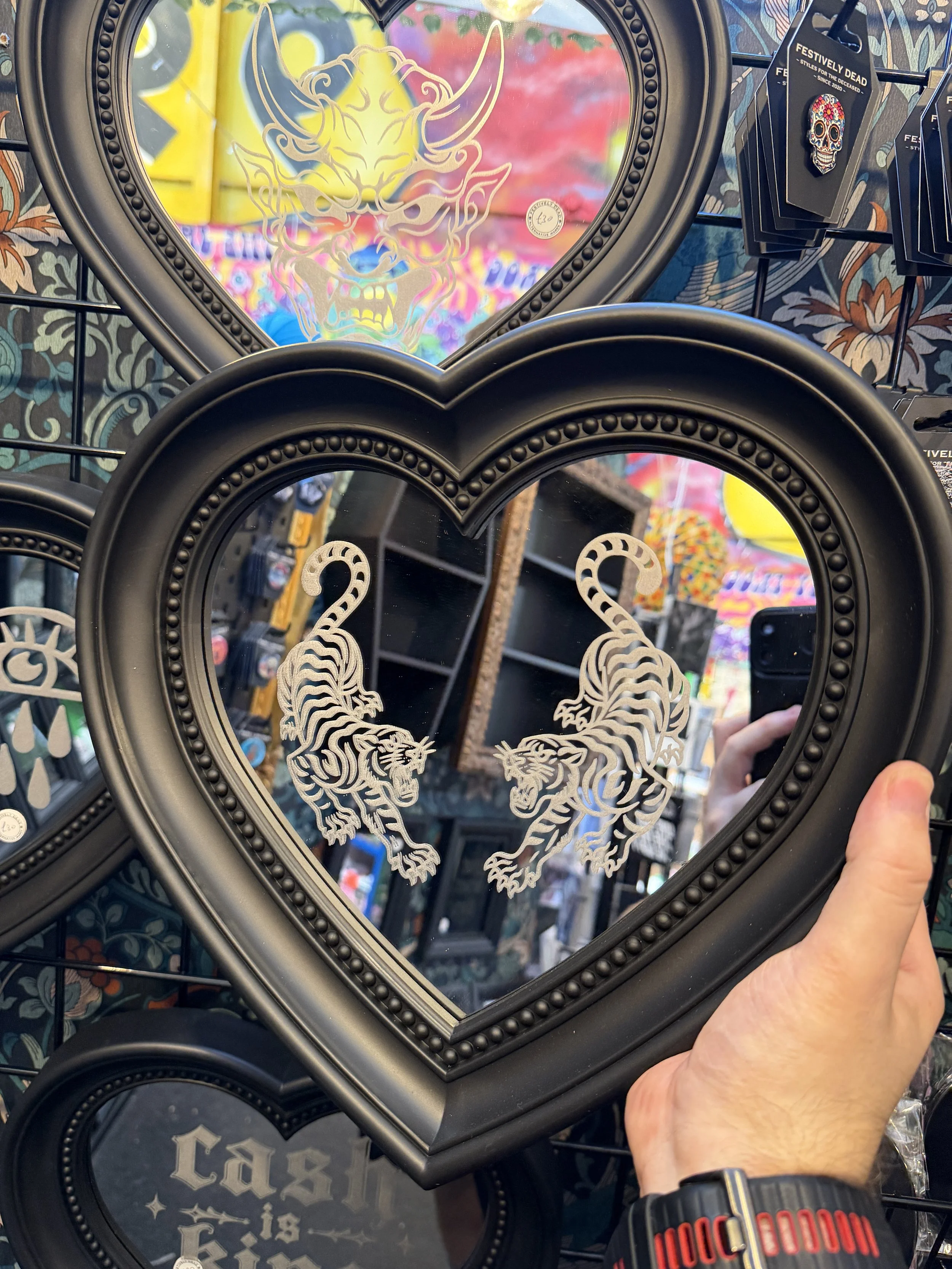 Etched heart mirror with two Japanese tigers etched on black glass