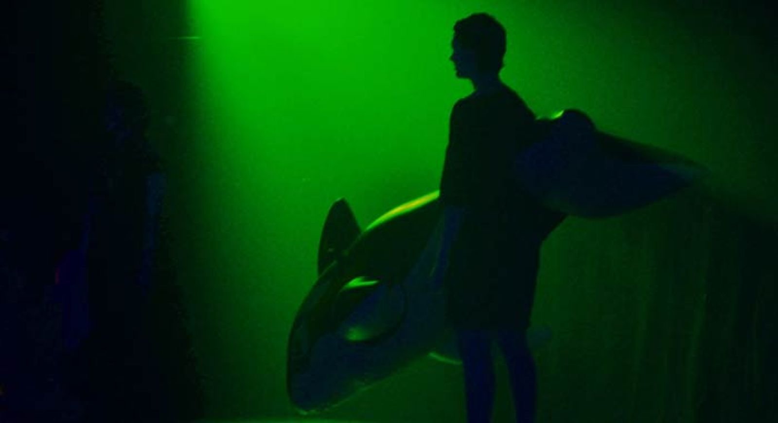 Undertone - Sidney Leoni