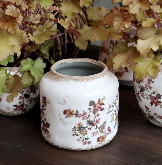 Nancy Blumentopf m. Blumenmotiv