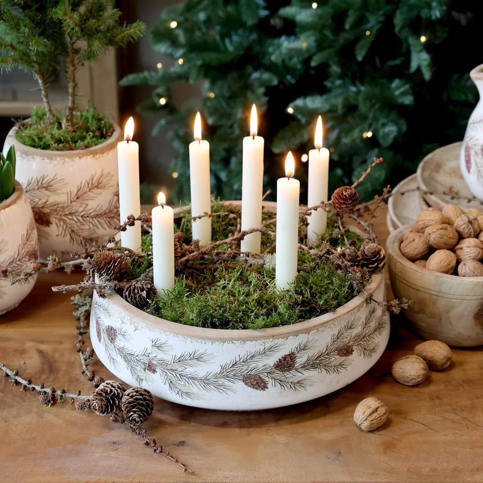 Tablett mit Tannengirlanden-Motiv