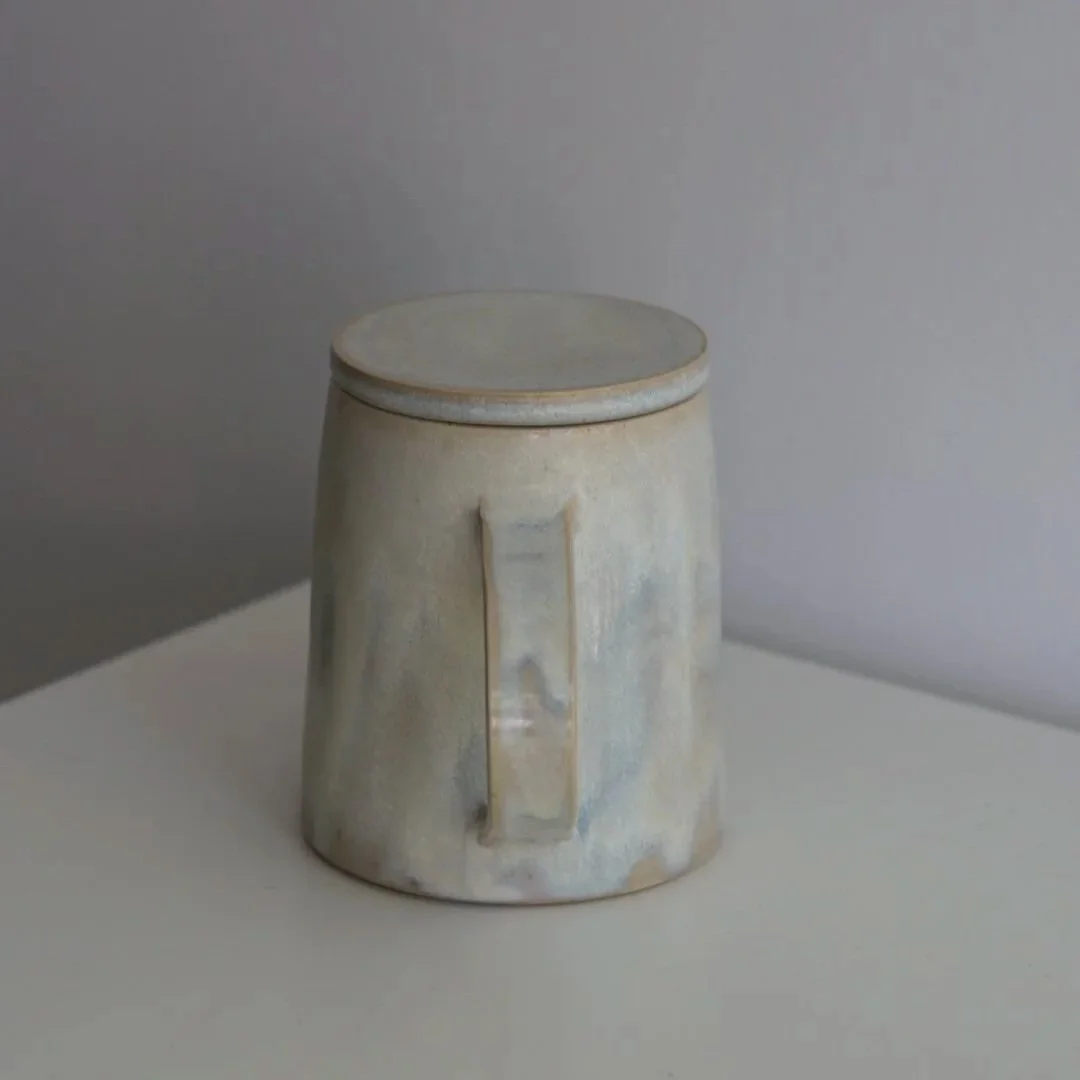 coralie_small_pitcher_handle.jpg