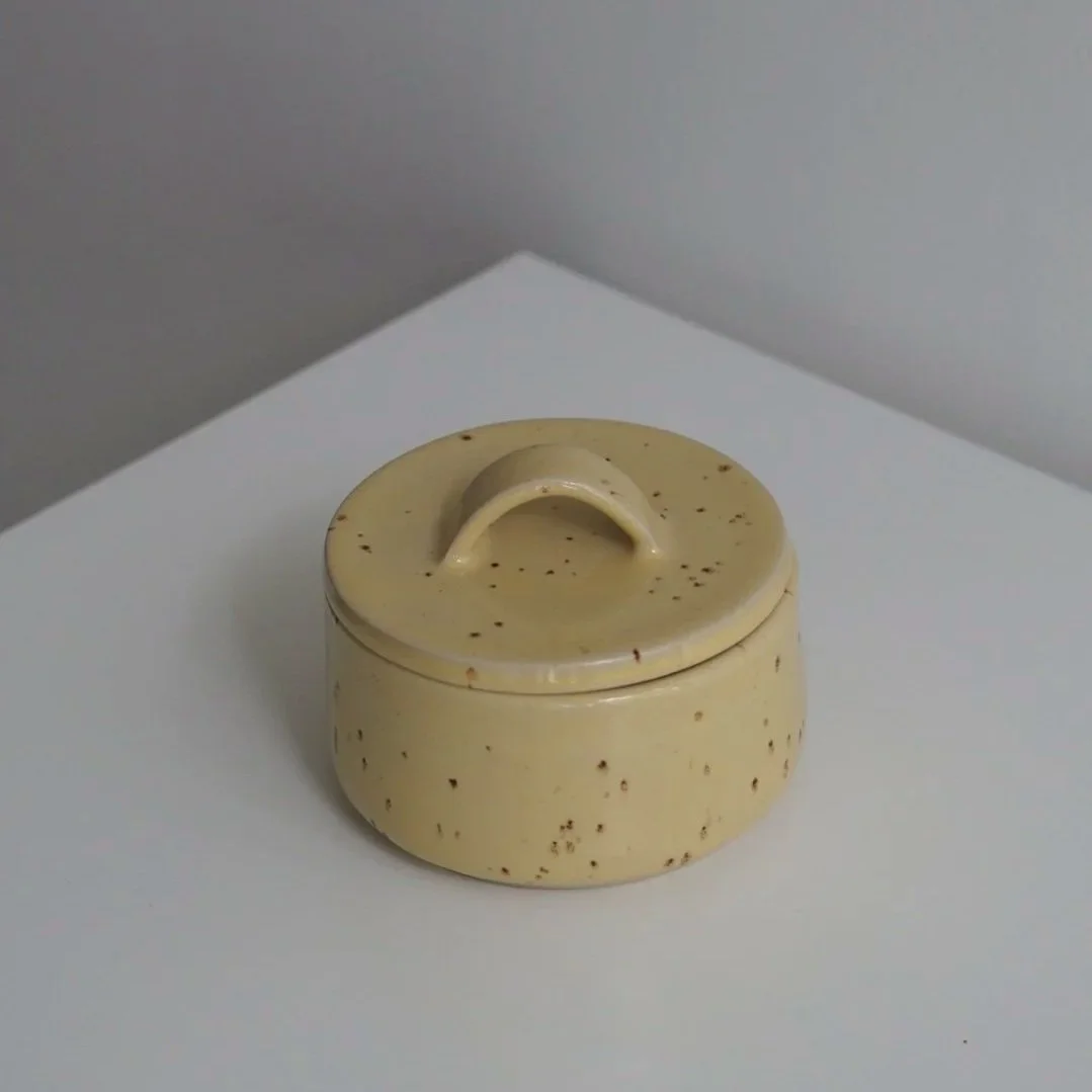 The Louise Lidded Pot