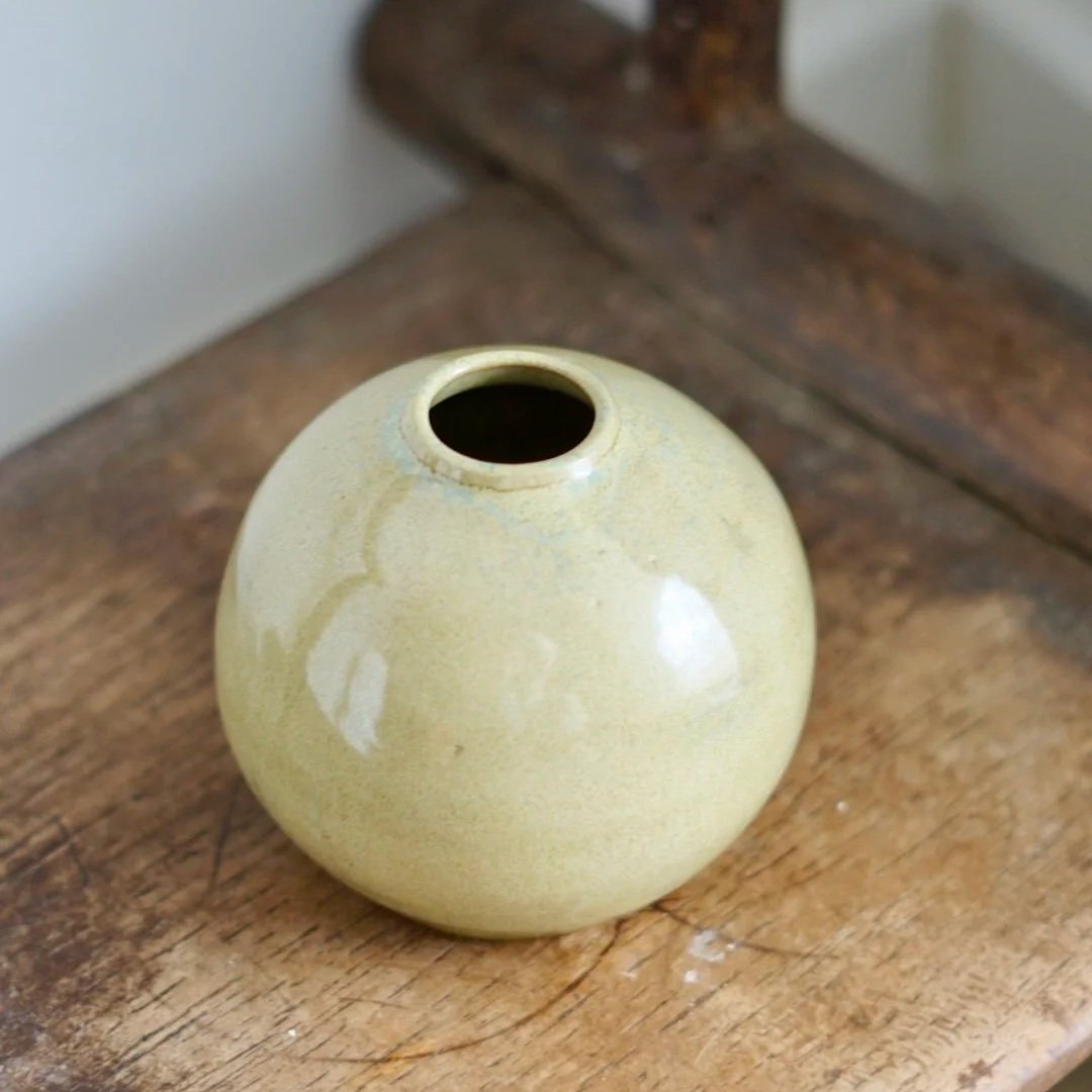 The Mathis Bud Vase