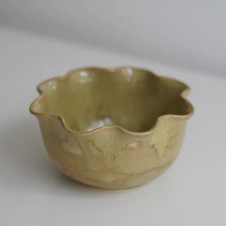 scalloped_bowl_front.jpg