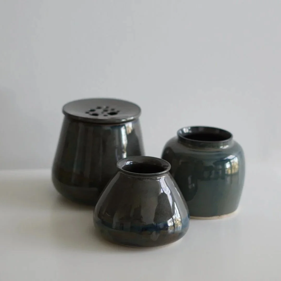 ikebana_vase_group.jpg (Copy)