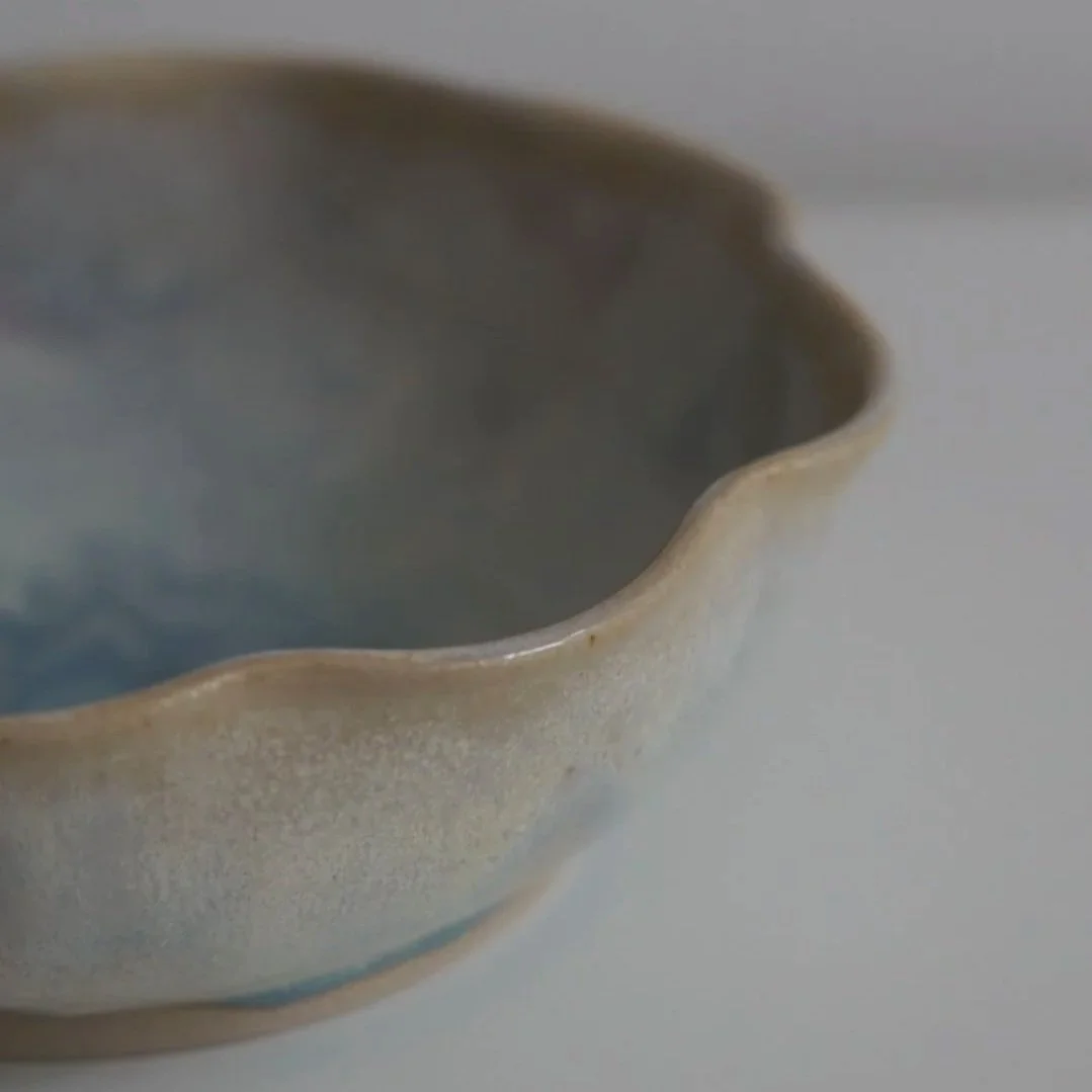 The Robin Scalloped Bowl