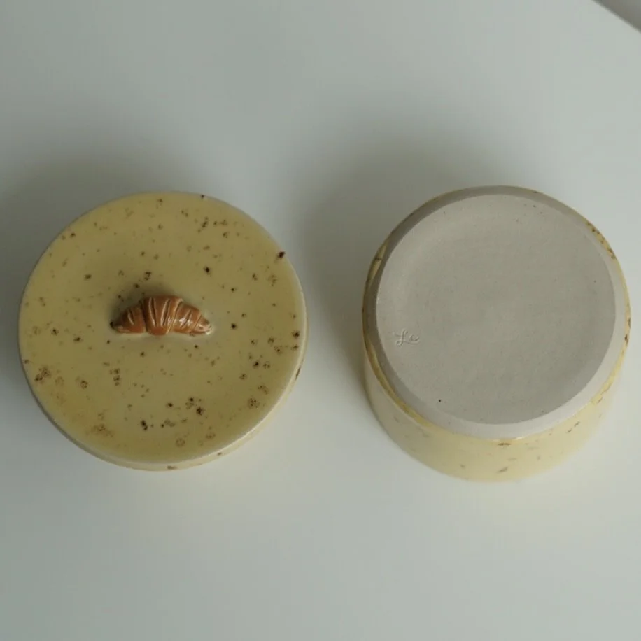 croissant_butter_keeper_bottom.jpg