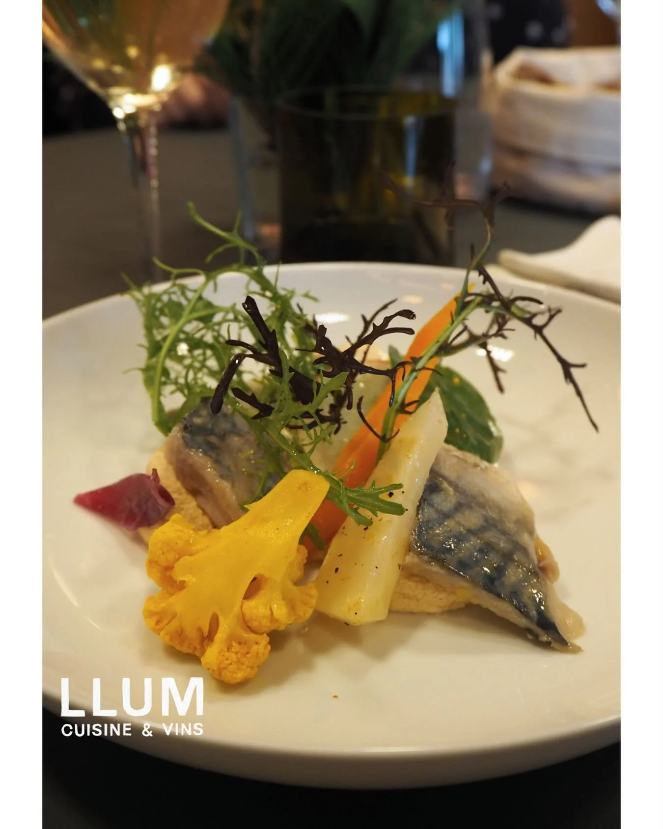 Lisette de M&eacute;diterran&eacute;e au X&eacute;r&egrave;s, houmous de tournesol 

#llumrestaurant #restauranttoulouse