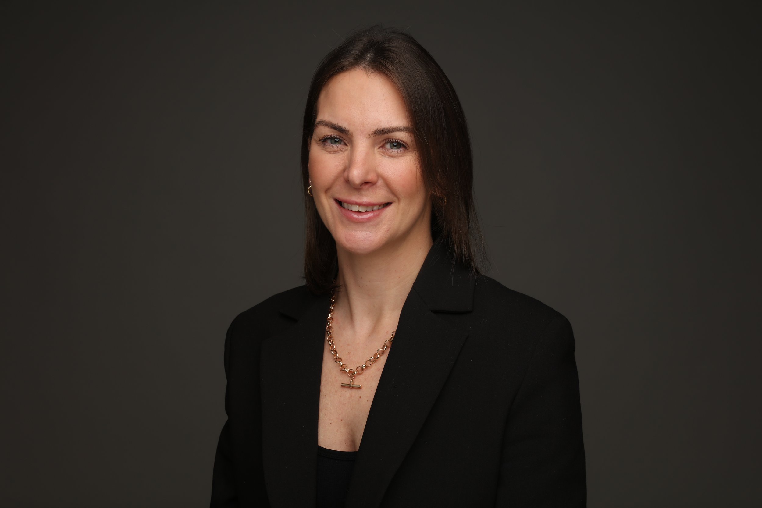 Lucy Cross

PA to Hinesh Varsani