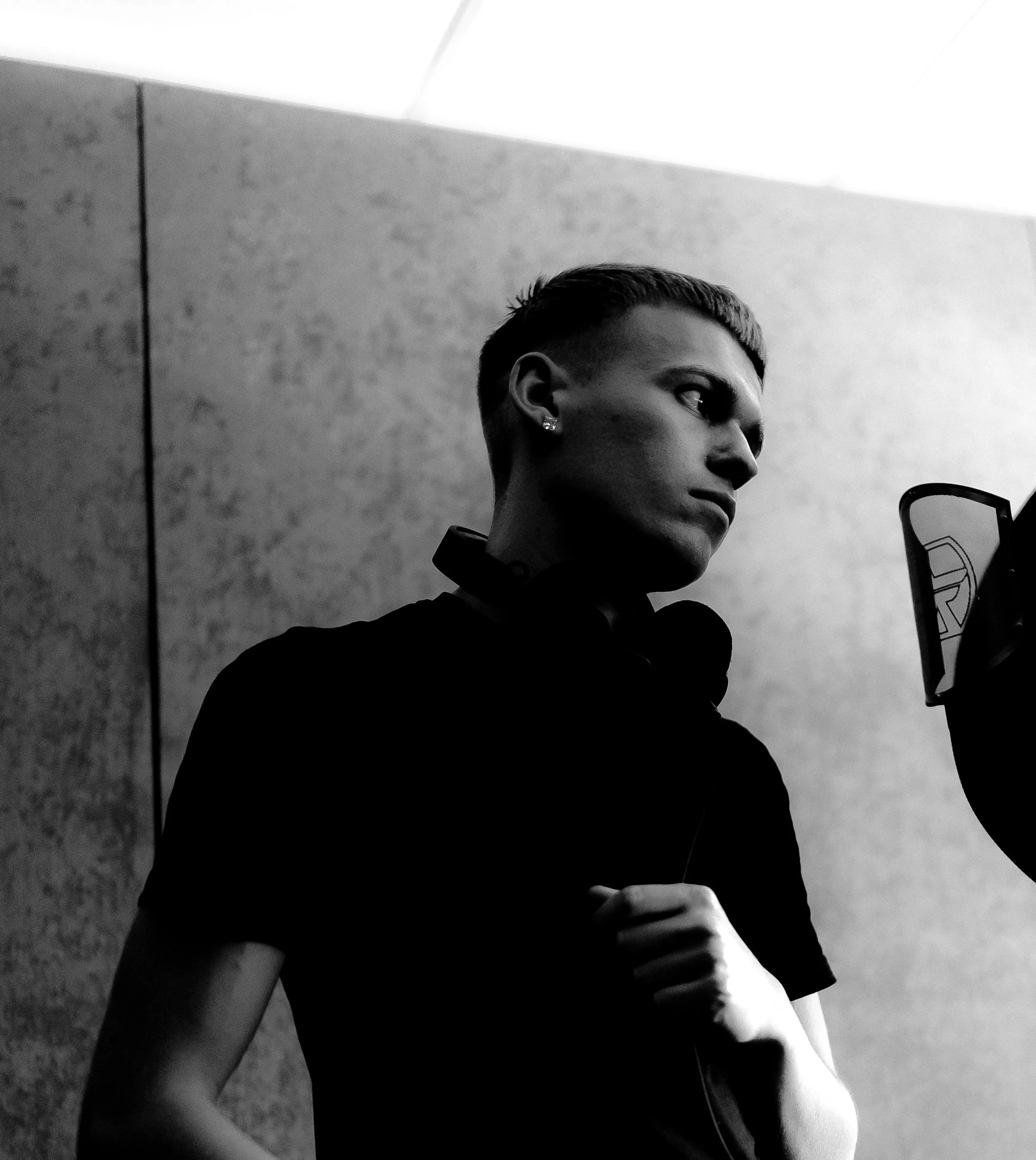 chaz discovery 4 (1 of 1).jpg