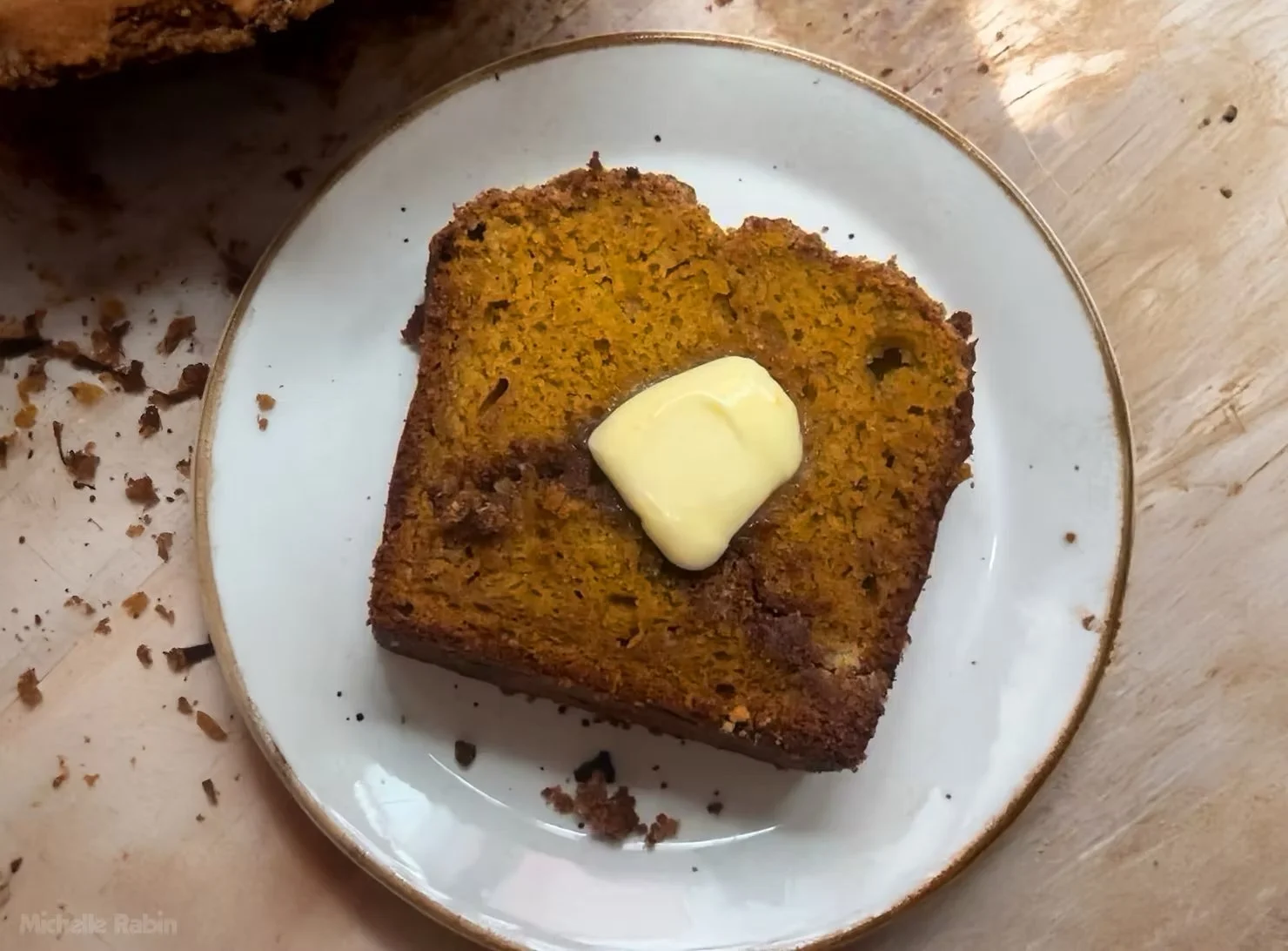 Pumpkin loaf cake with Cinnamon Almond swirl