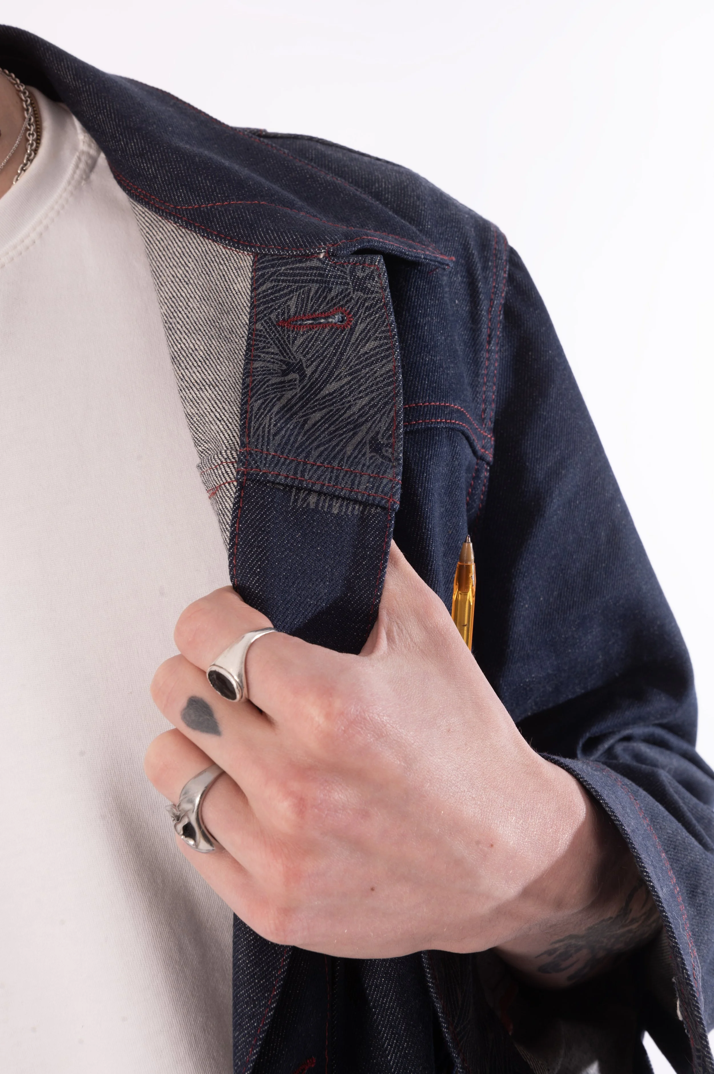 REVERS-VESTE-GRAVE-EROSPROJECT.jpg