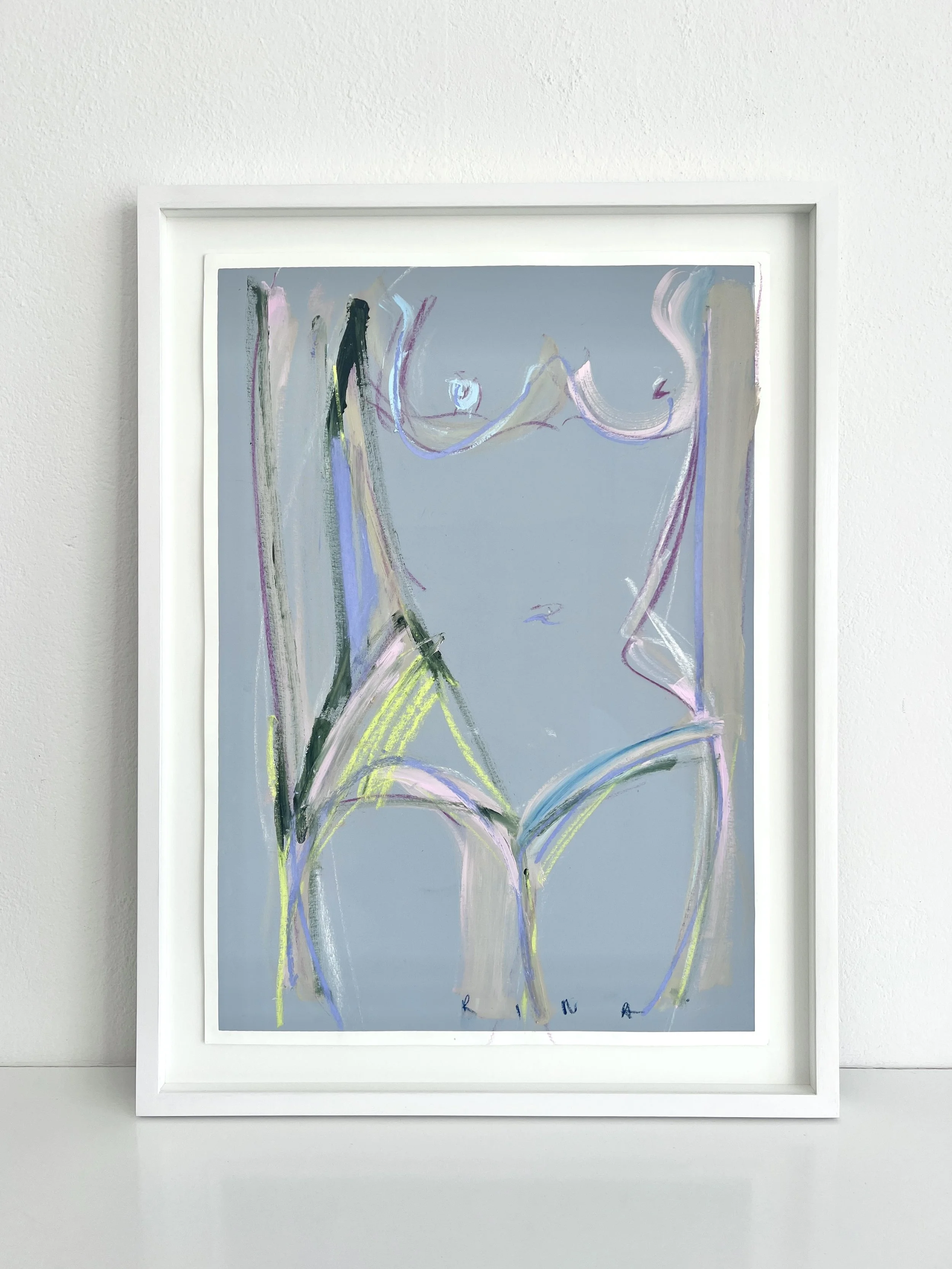 FIGURE / SOFT BLUE, YELLOW, PURPLE RIBBON