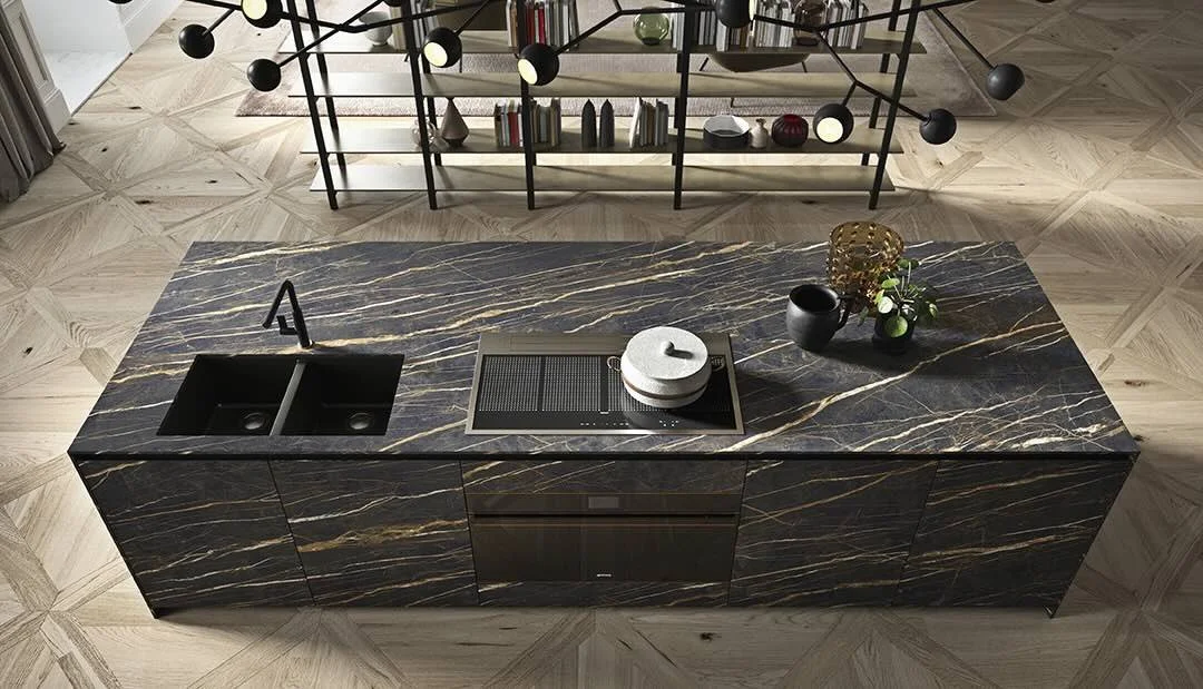 Antares Cucine SKILL FRAME Italian black marble kitchen island with double sink and induction cooktop, overhead view, Paphos Cyprus – ArkNova Interiors