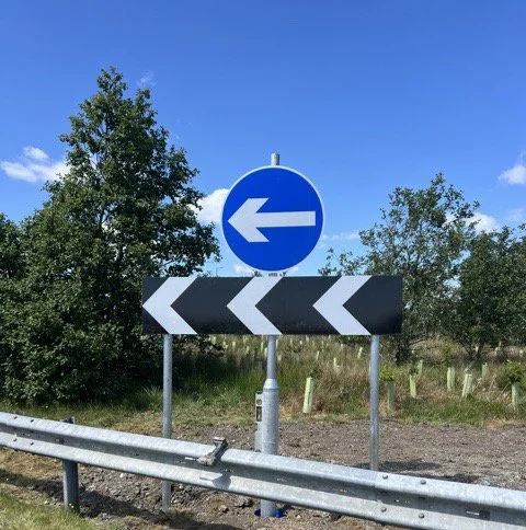 Image of a street lighting sign