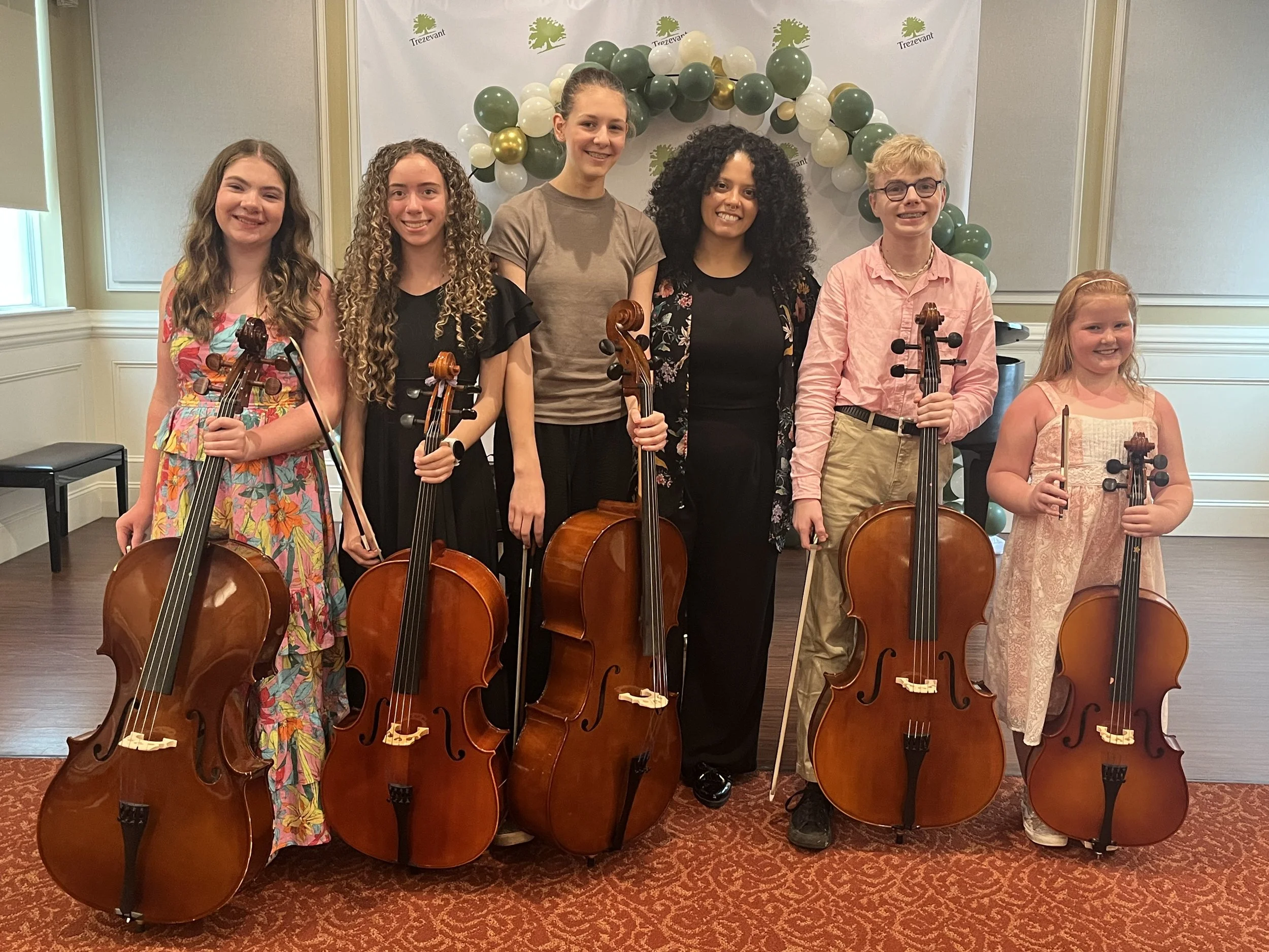 Roberta dos Santos, Brazilian cellist and teacher based in Memphis