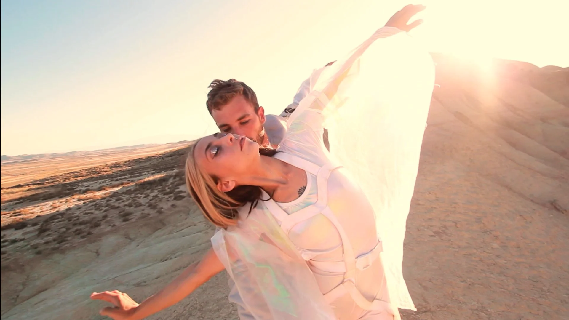 Victor Newman - Endless love.304_10.Still023.jpg