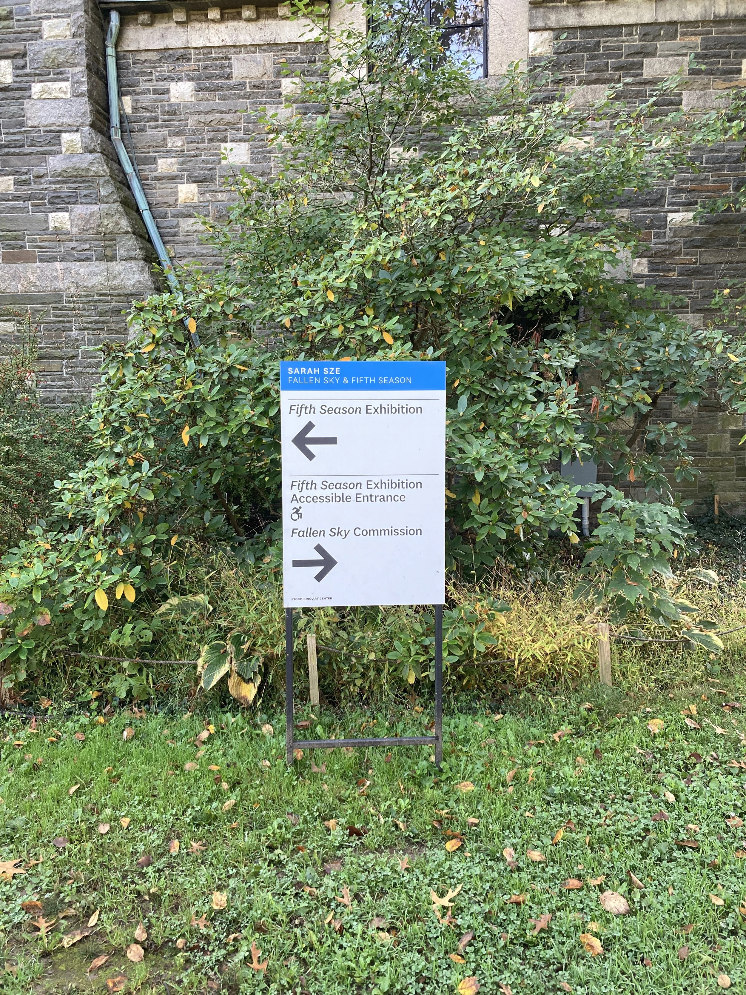 2021 Sarah Sze Special Exhibition Directional Sign