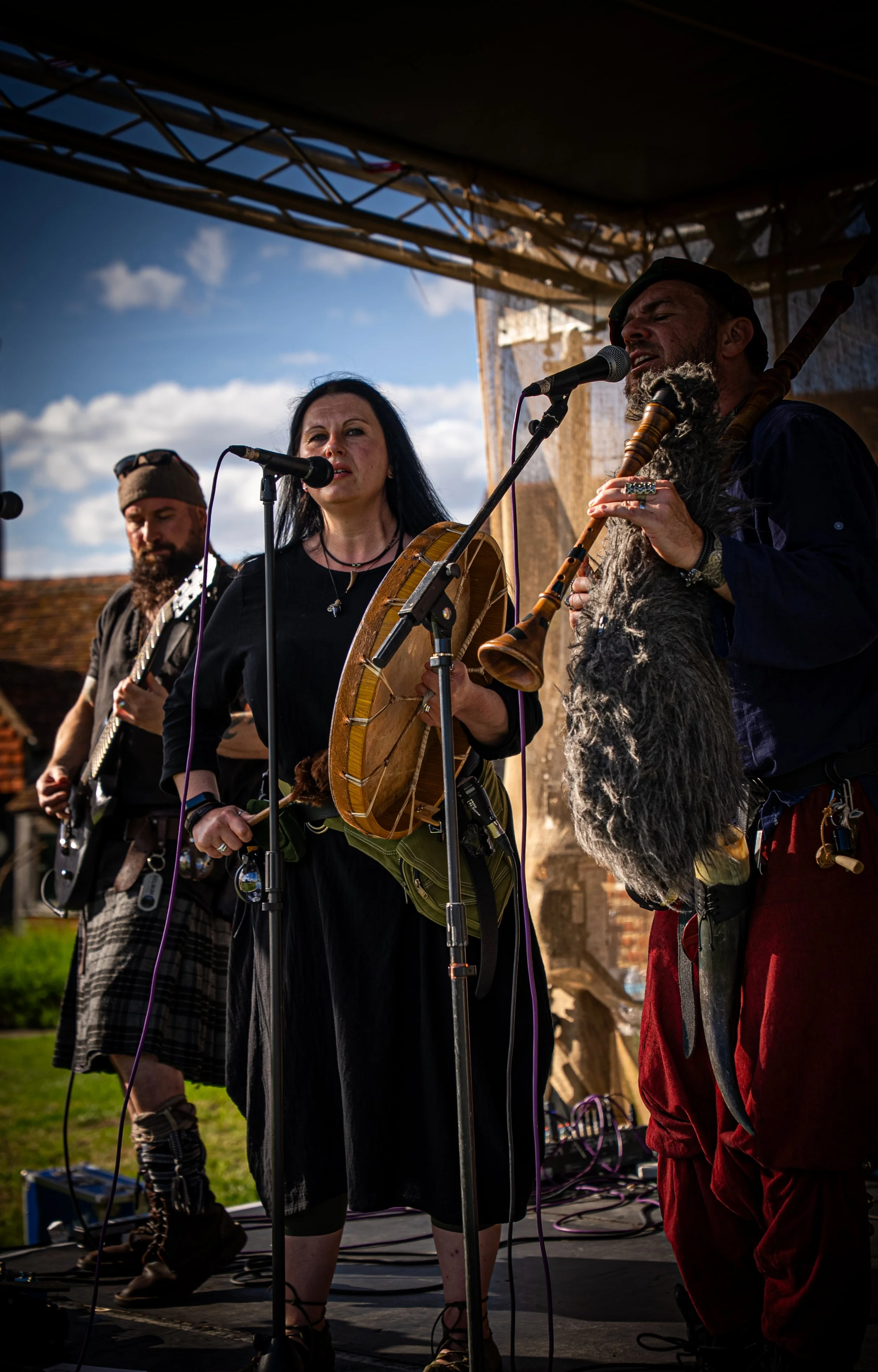 Ravenhymn band on stage at World's Edge fantasy fayre
