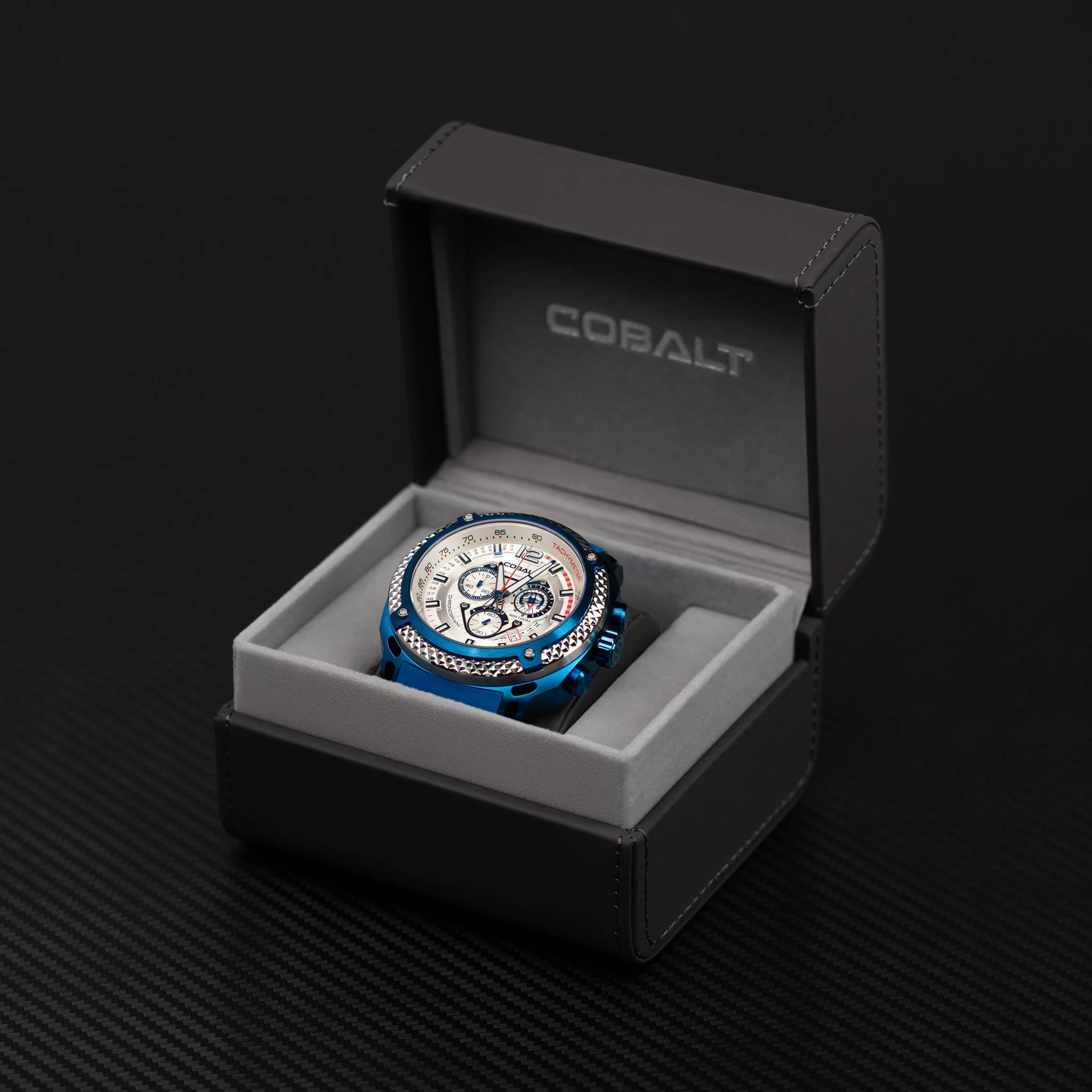 C1006C Striker in box.jpg