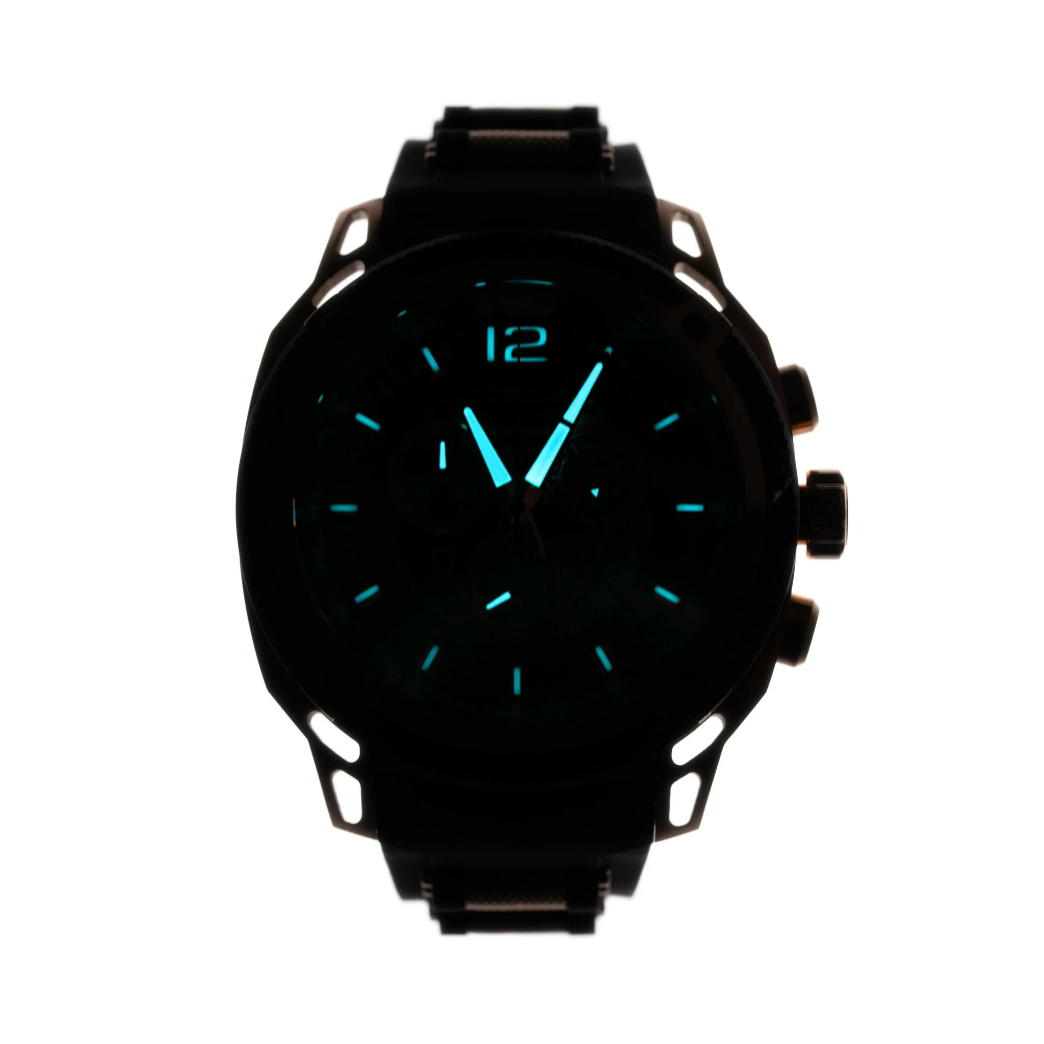 C1006A Striker Front Dark.jpg