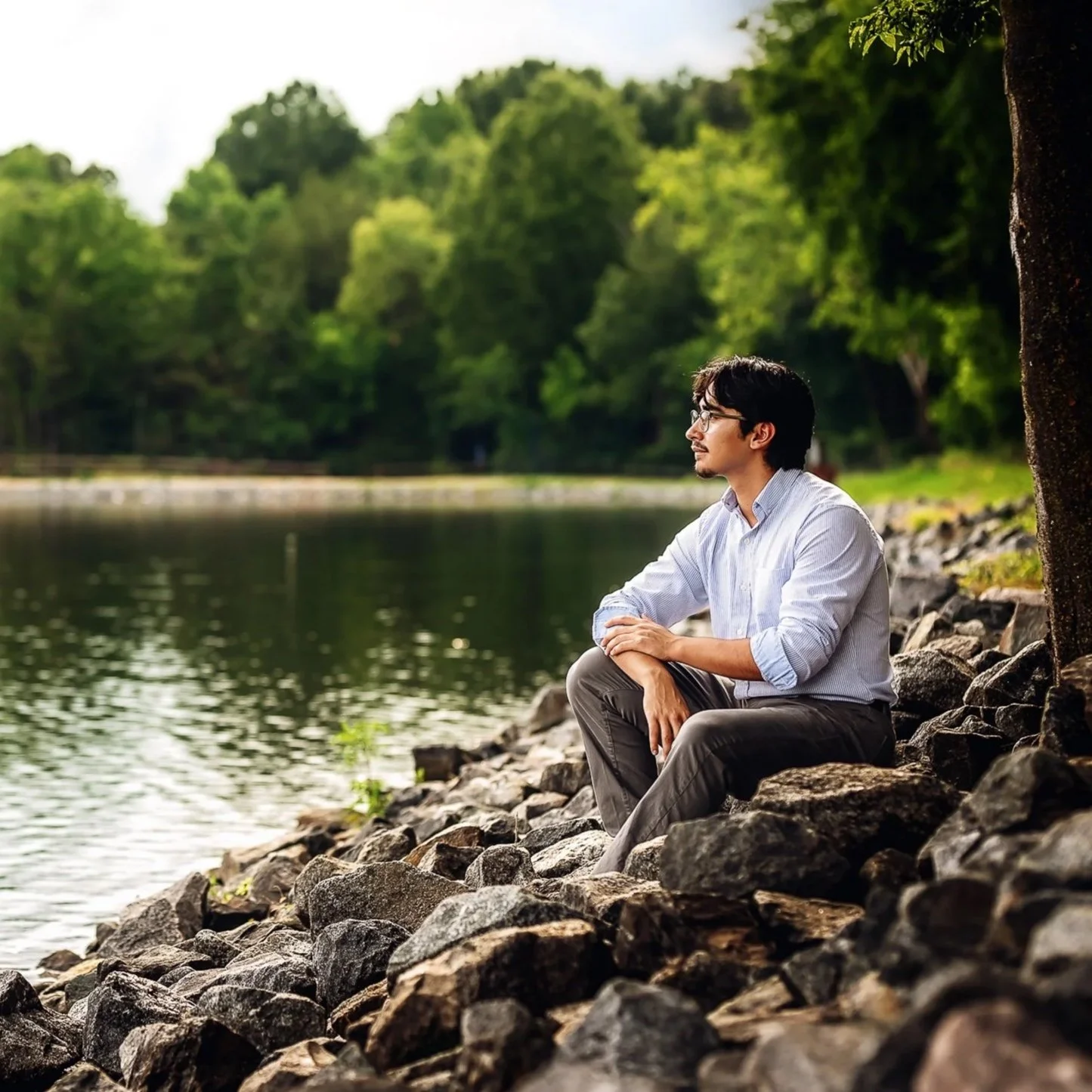 concord nc senior portrait outdoor pond