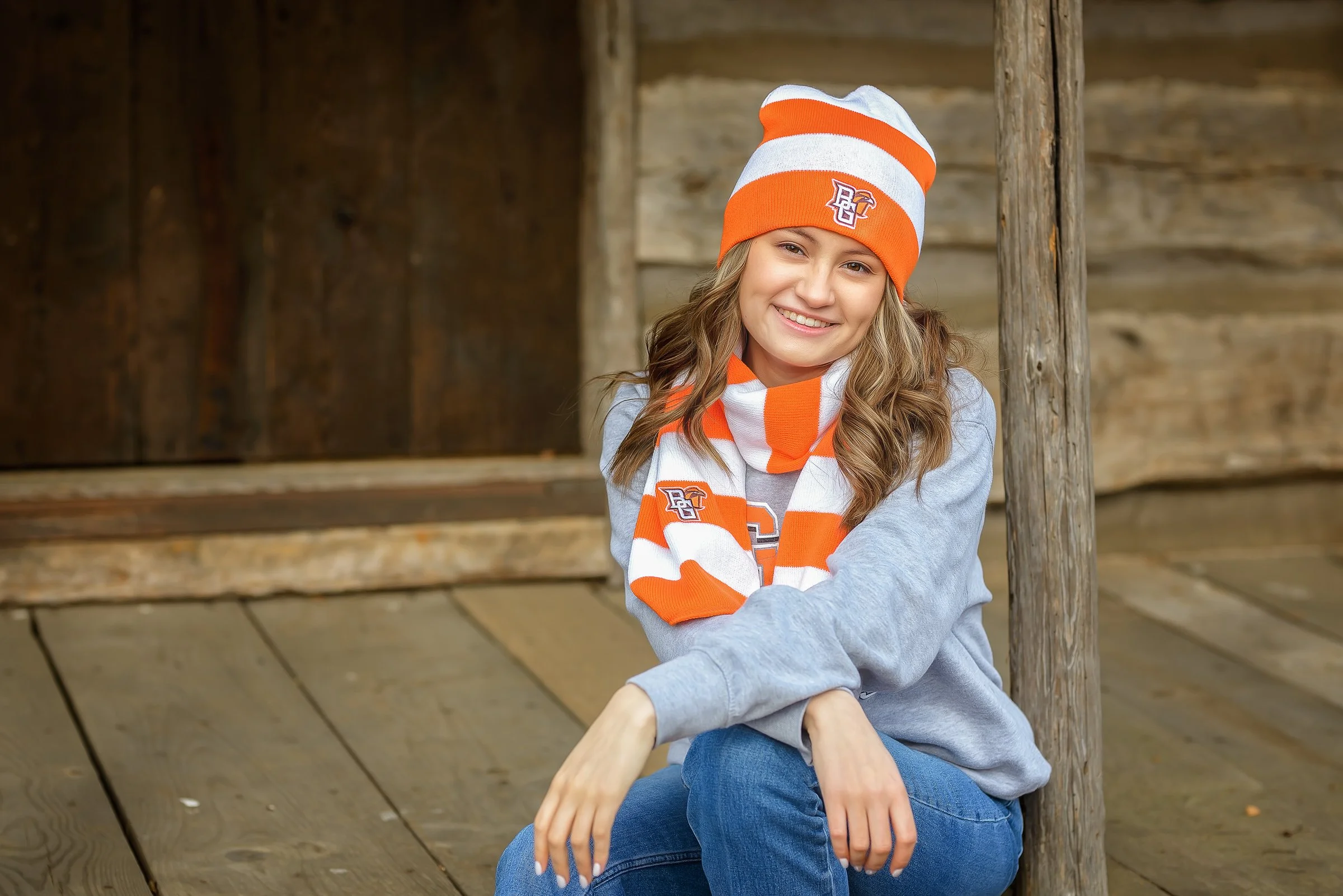 sunee-bgsu-outfit-senior-portrait-cabin-06