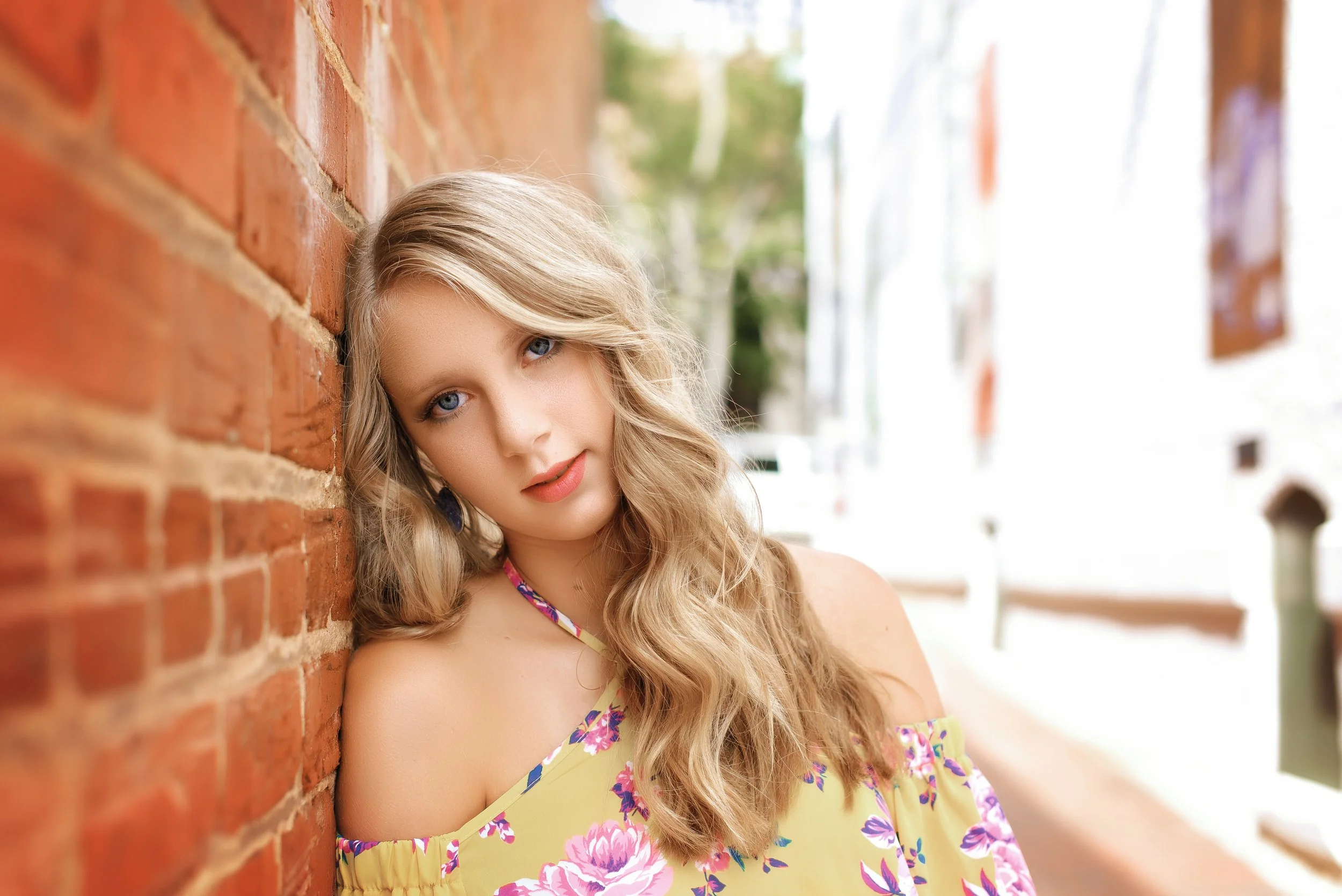 When Should You Book Senior Pictures in Harrisburg &amp; Cabarrus County?