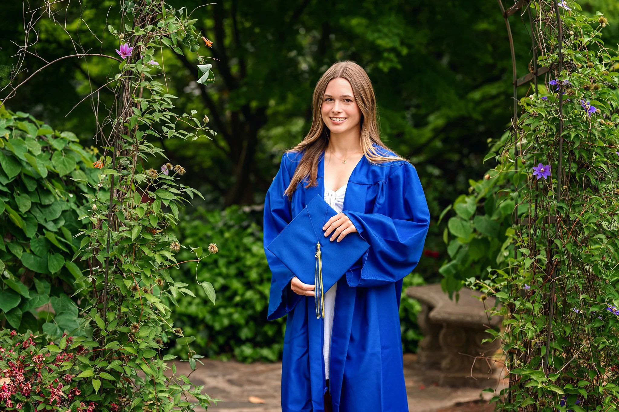 mount-pleasant-high-school-cap-and-gown-photos.5.jpg