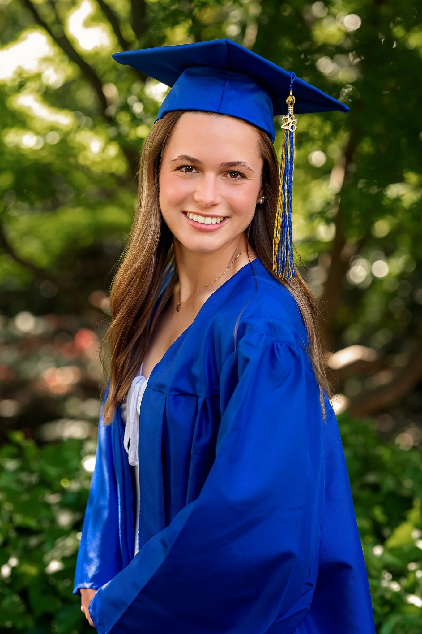 mount-pleasant-high-school-cap-and-gown-photos.6.jpg