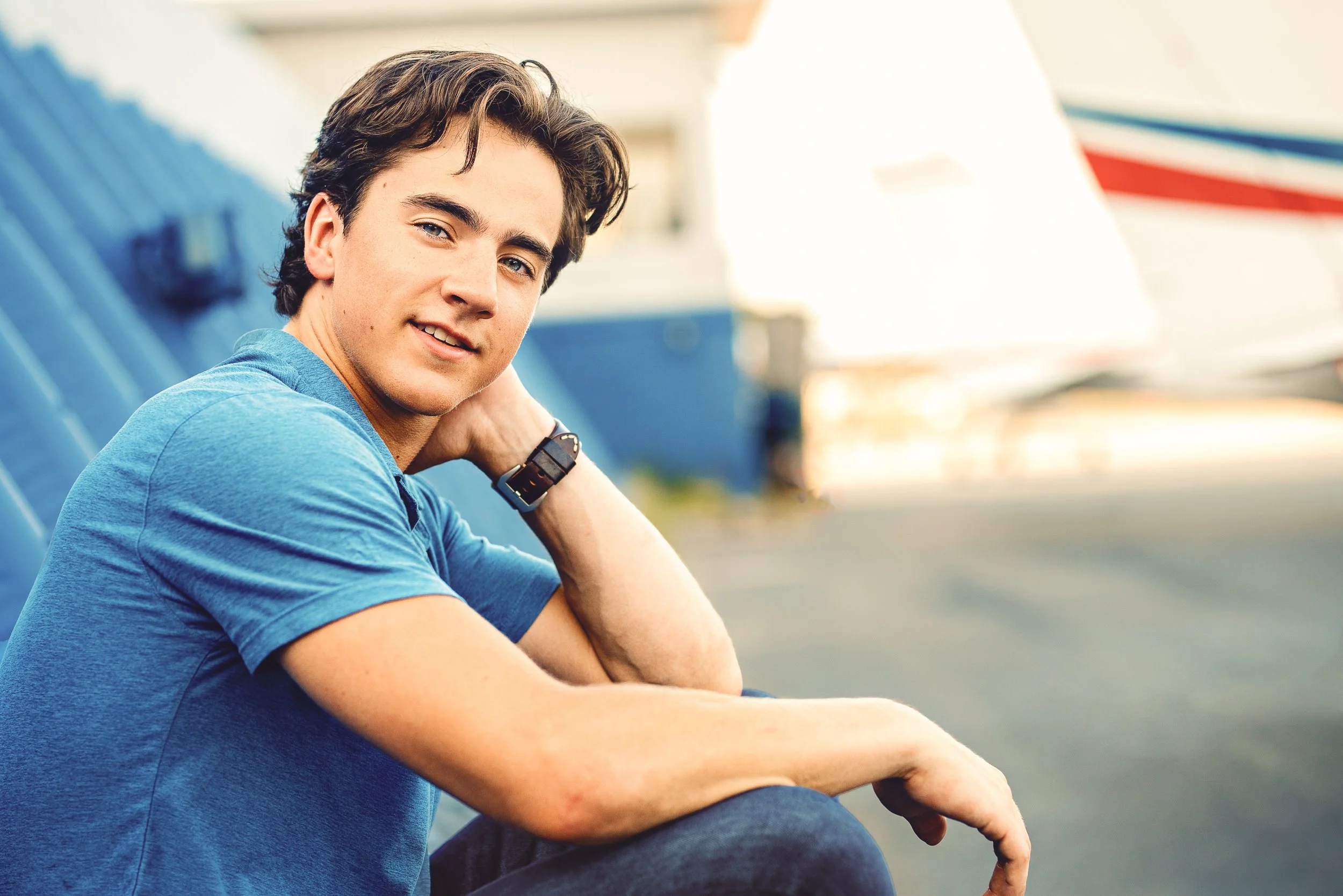 zach-pilot-senior-session-monroe-executive-airport-12.jpg