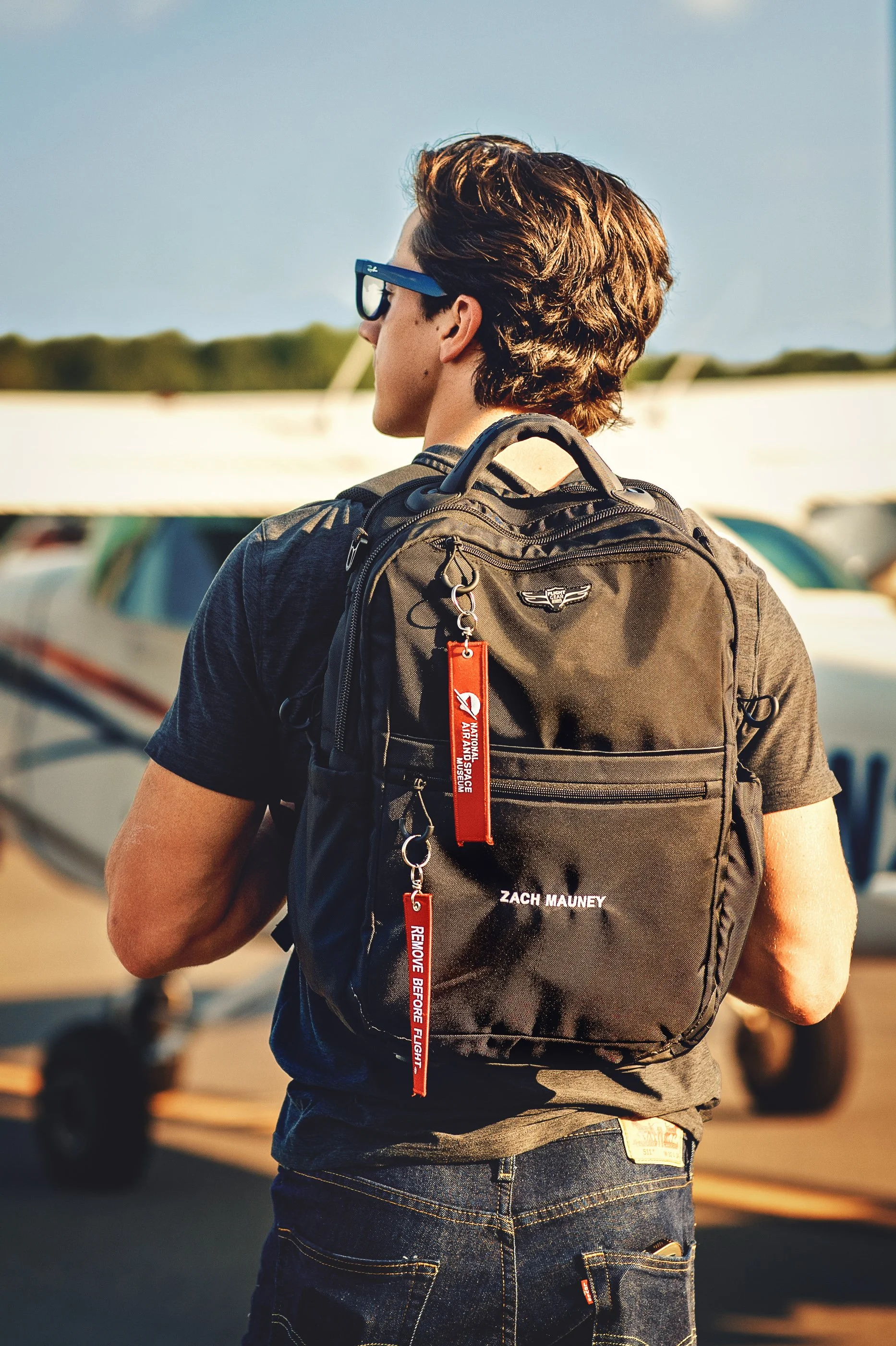 zach-pilot-senior-session-monroe-executive-airport-11.jpg
