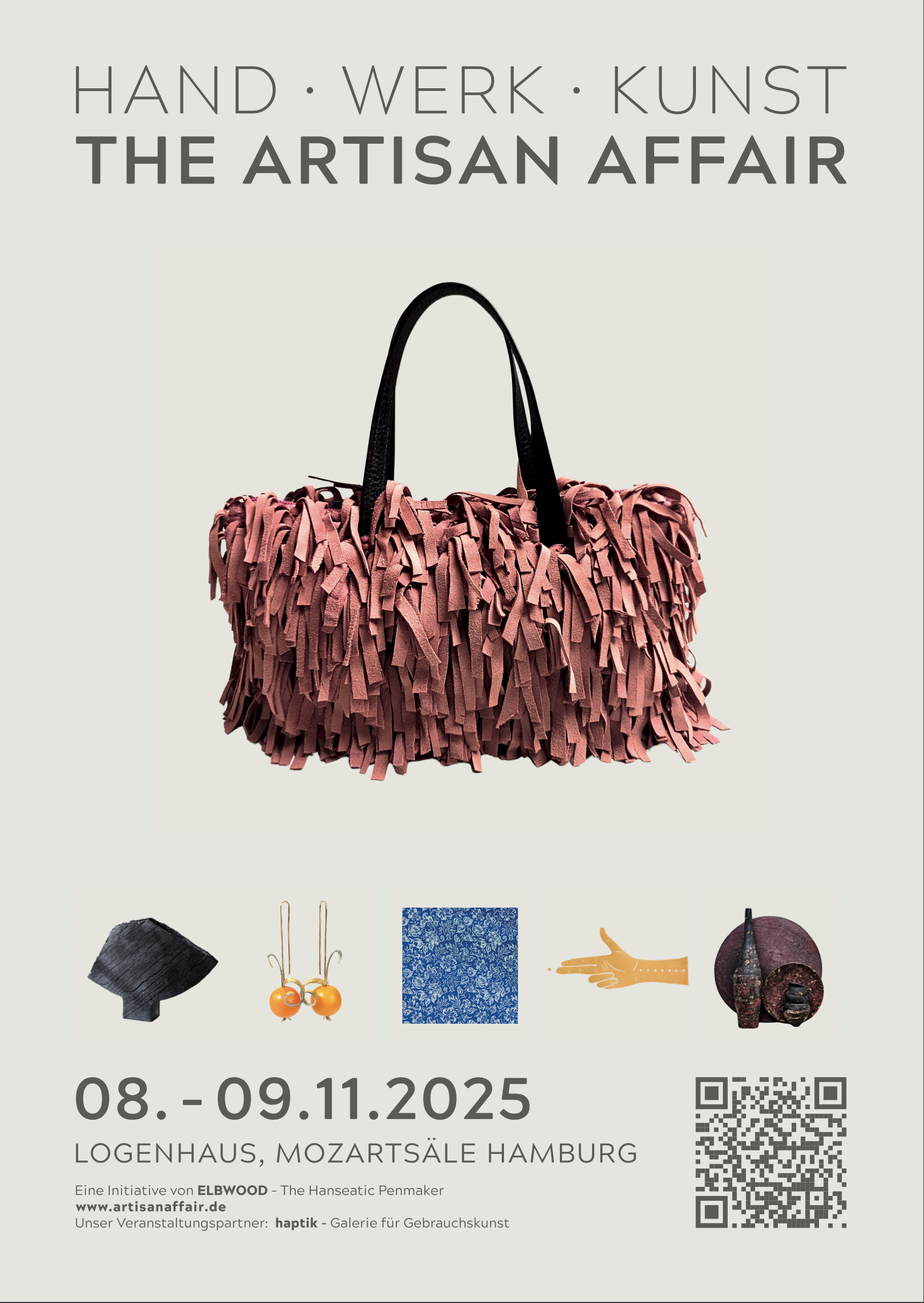 Ein Poster für die Kunstmesse 'The Artisan Affair' vom 8. bis 9. November 2025 im Logenhaus, Hamburg, zeigt ein pinker Fransen-Handtasche. Weitere kleine Bilder und QR-Code sind ebenfalls sichtbar.
