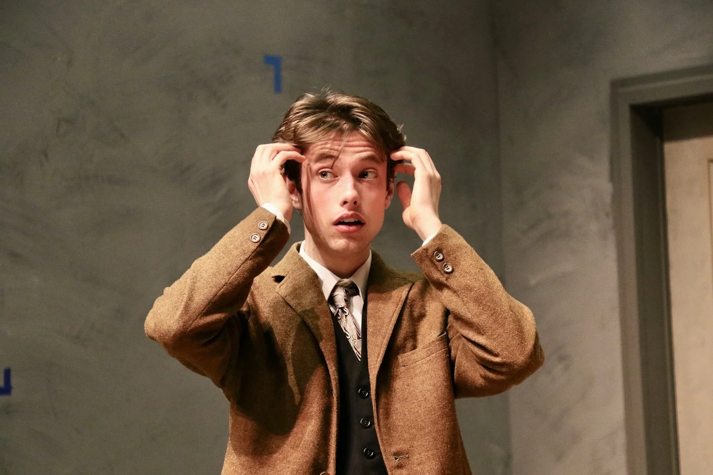 Tomorrow night Ryan Ulen, one of our amazing teaching artist fellows, opens THE WALLS by Griselda Gambaro! Directed by Middlebury Theatre Department chair Cl&aacute;udio Medeiros, this dark comedy promises to be thrilling, timely, and full of edgy hu