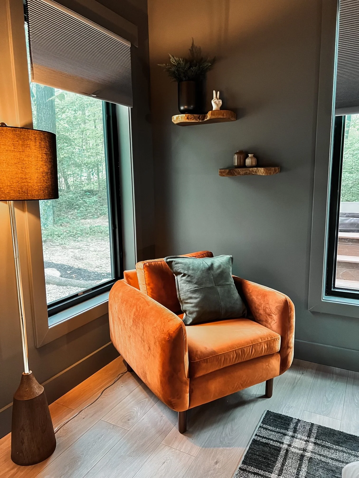 rust chair dark walls corner moment Wilder at Hocking Hills_roundhouse renovations cincinnati