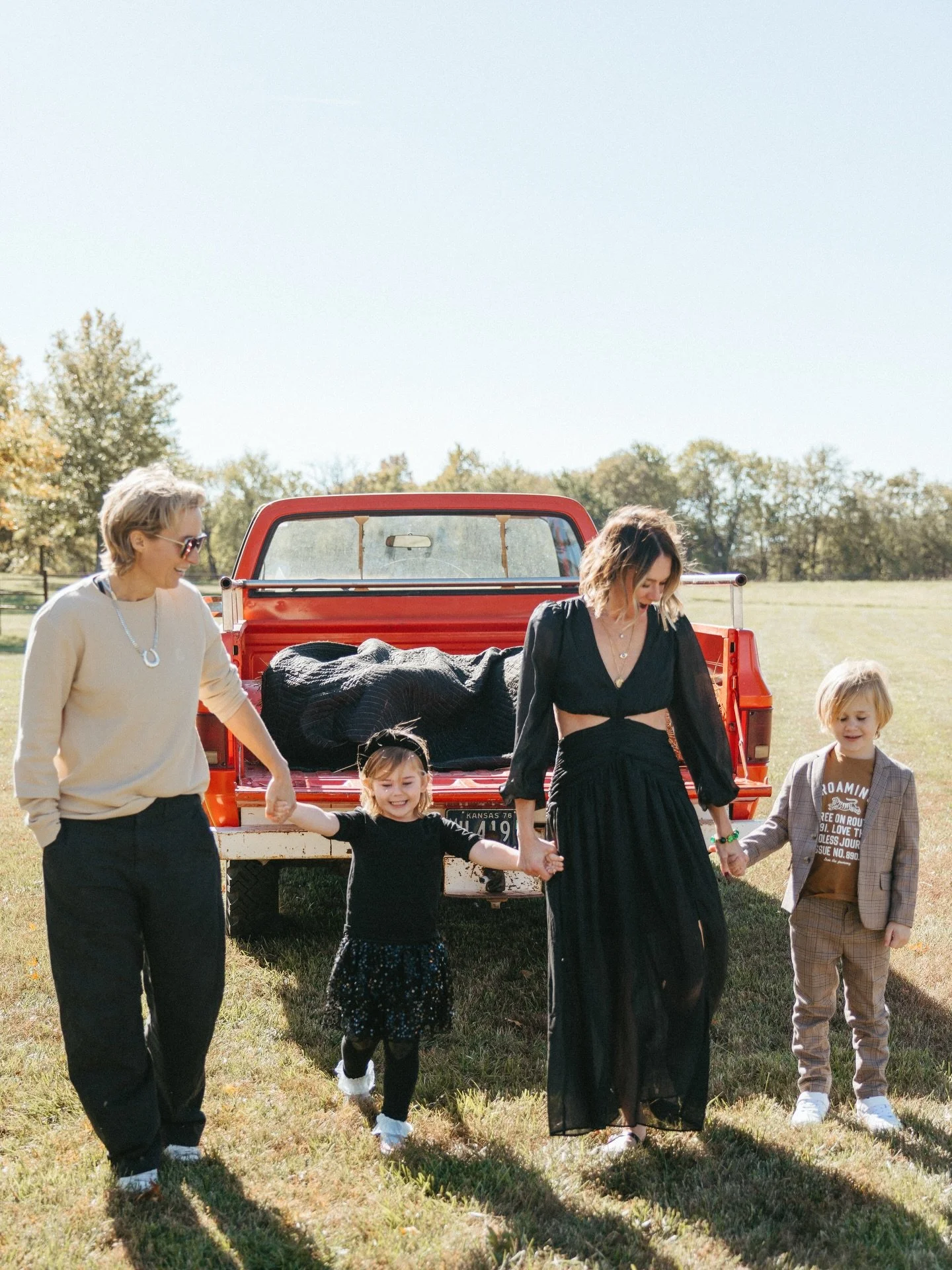 My heart is so full. 

This is all I could ever ask for, exponential gratitude ✨ 

Happy Thanksgiving!