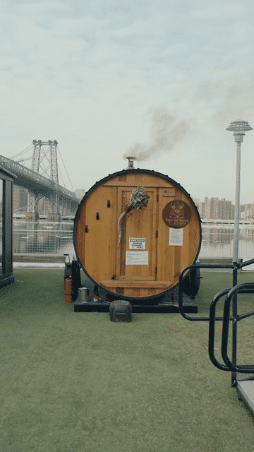 30 SECOND_DIRECTORS CUT-low (4).gif